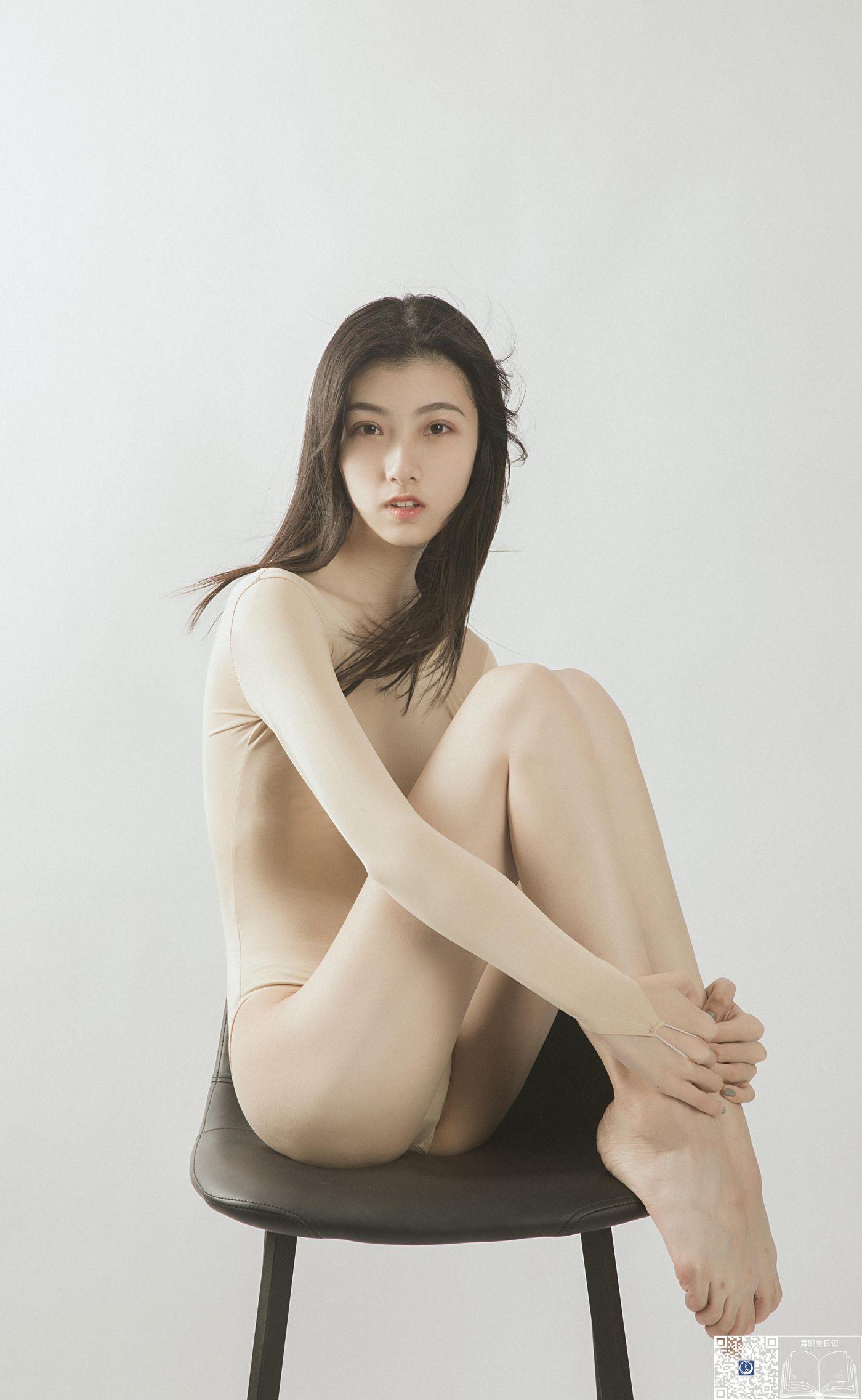[GALLI嘉丽]舞蹈生日记 010 – 苏薇[35P]插图1