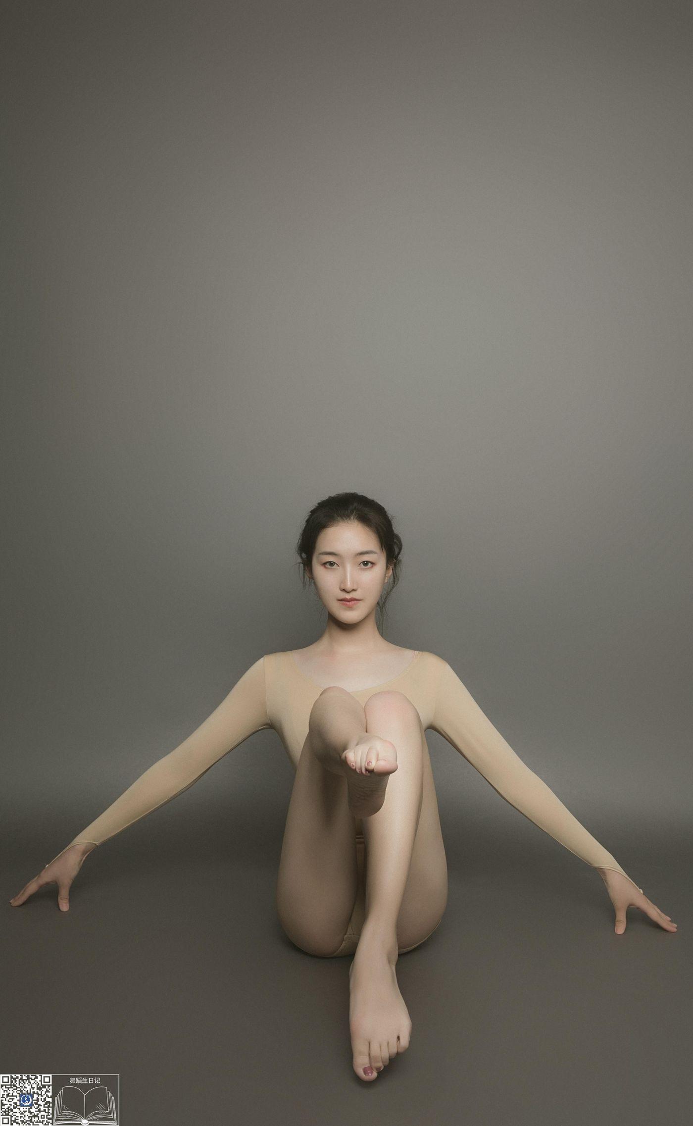 [GALLI嘉丽]舞蹈生日记 096 – 欣美[35P]插图3