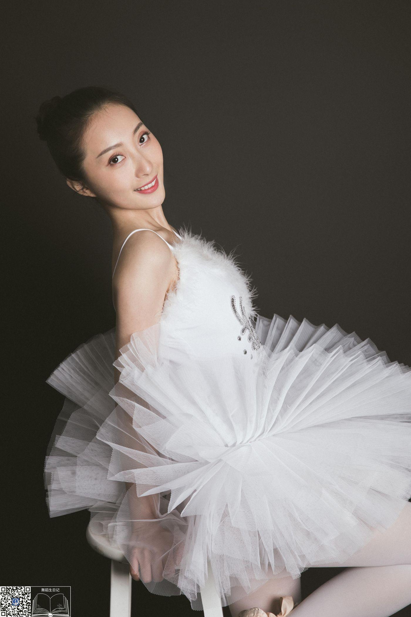 [GALLI嘉丽]舞蹈生日记 004 – 佳敏[42P]插图7
