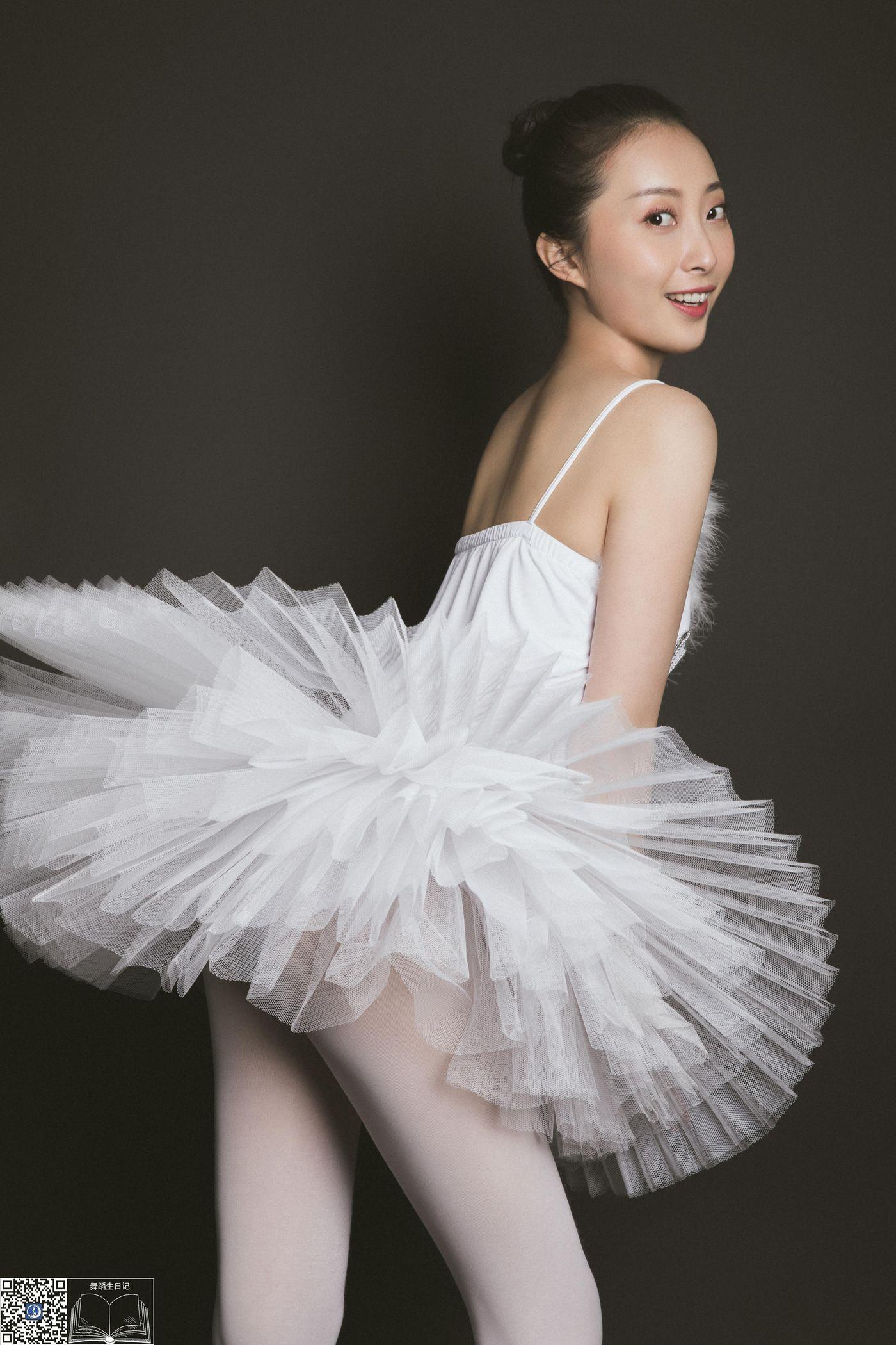 [GALLI嘉丽]舞蹈生日记 004 – 佳敏[42P]插图7