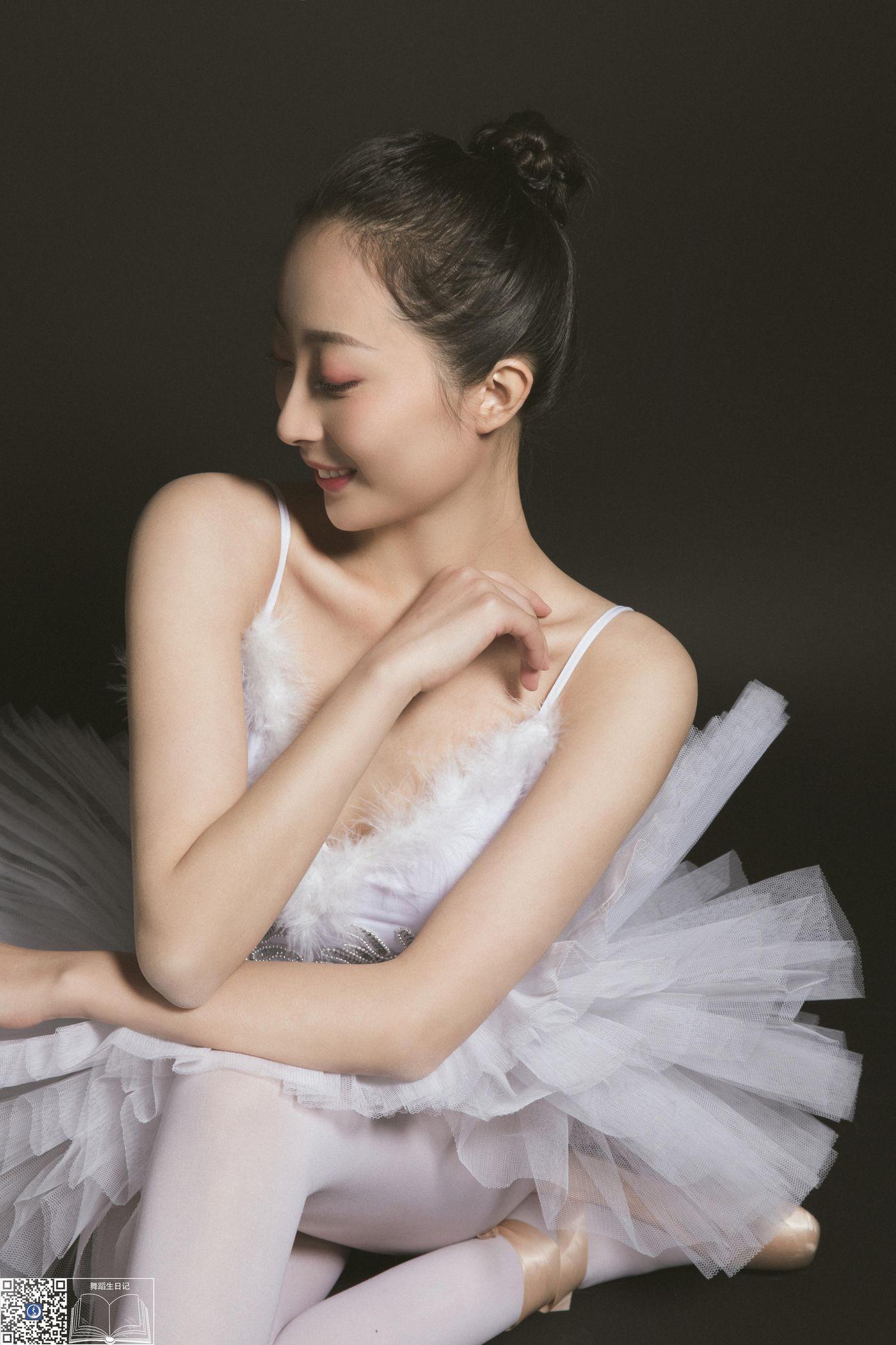 [GALLI嘉丽]舞蹈生日记 004 – 佳敏[42P]插图8