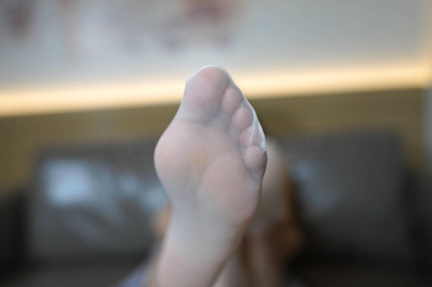 袜小喵 KT241 穿上直筒袜 [99P]插图1