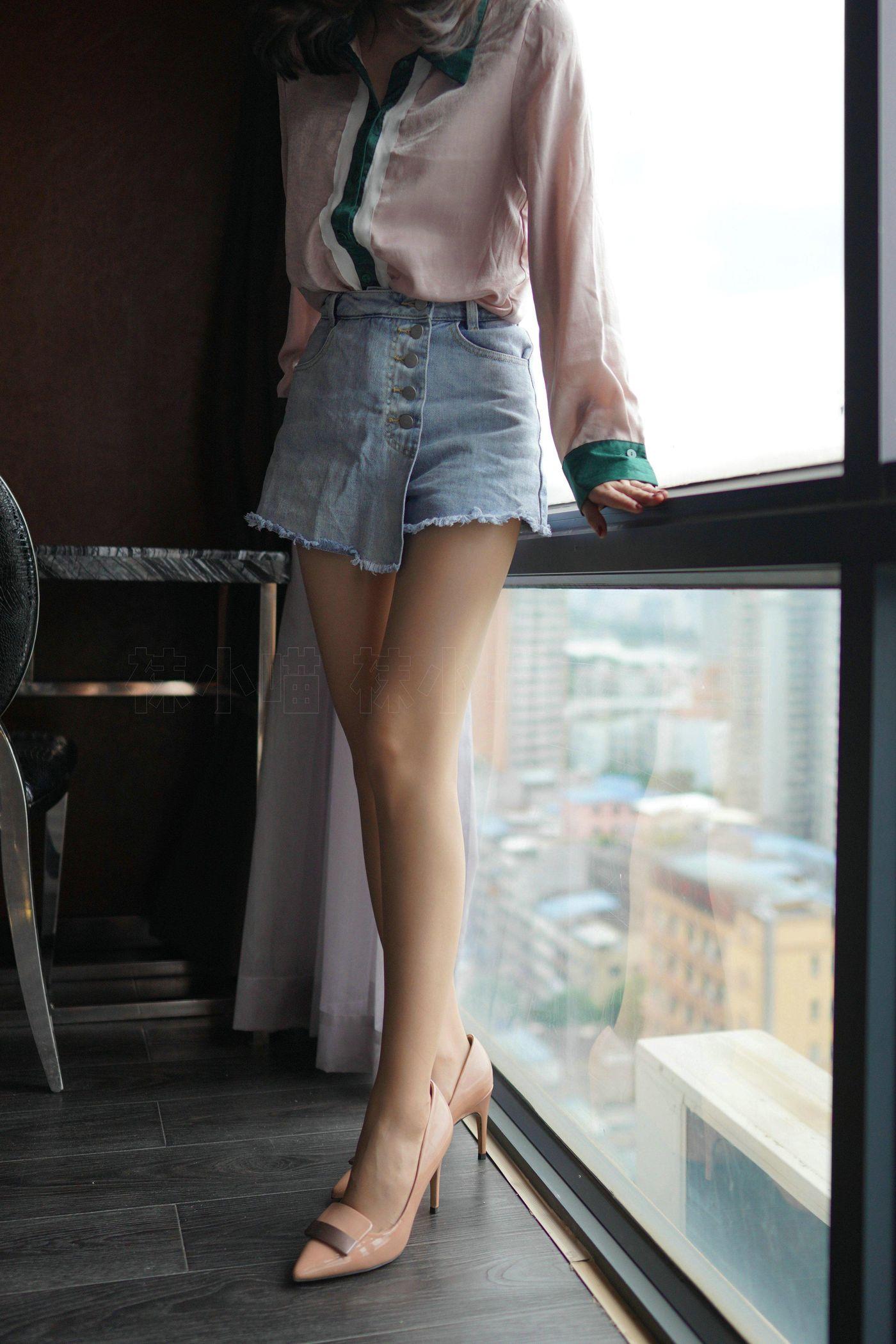 袜小喵 KT205 热裤少女喵 [59P]插图6