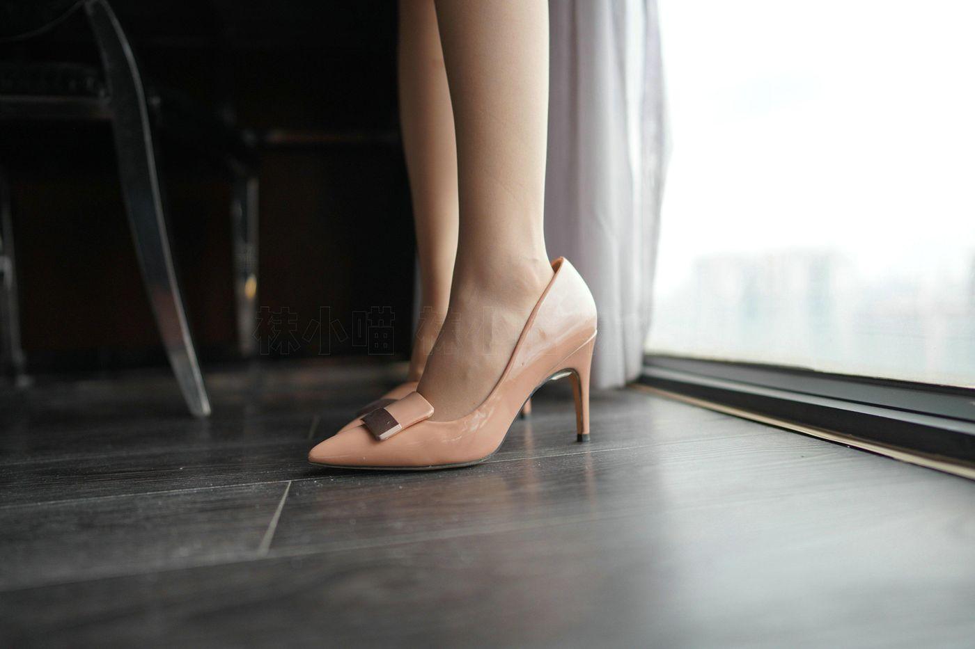袜小喵 KT205 热裤少女喵 [59P]插图4