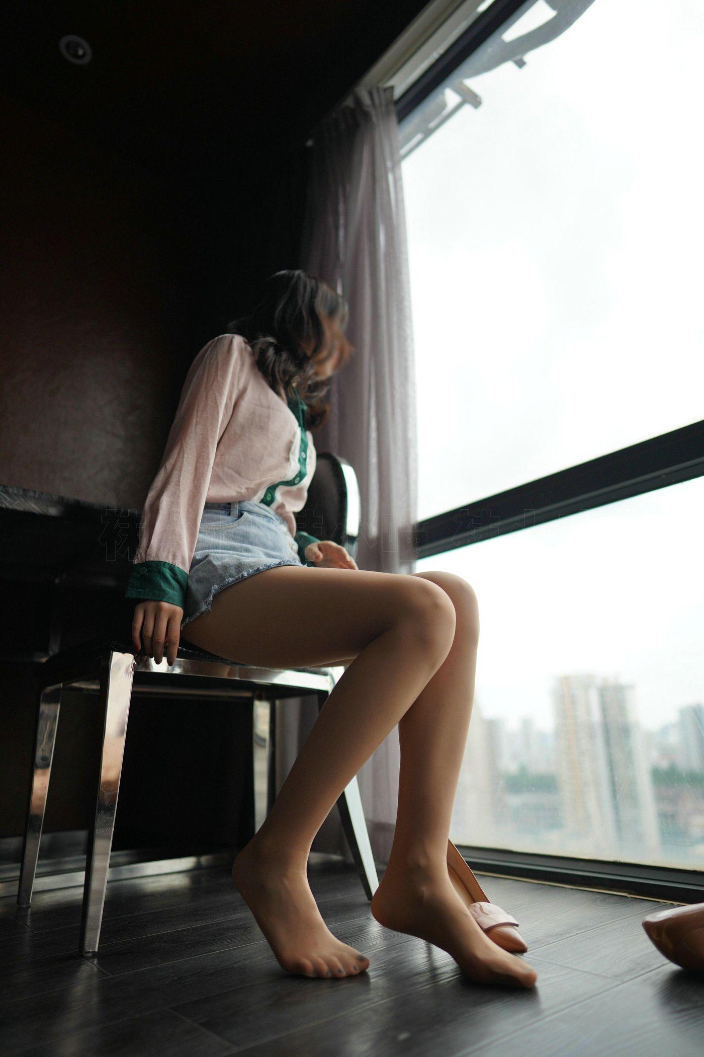 袜小喵 KT205 热裤少女喵 [59P]插图