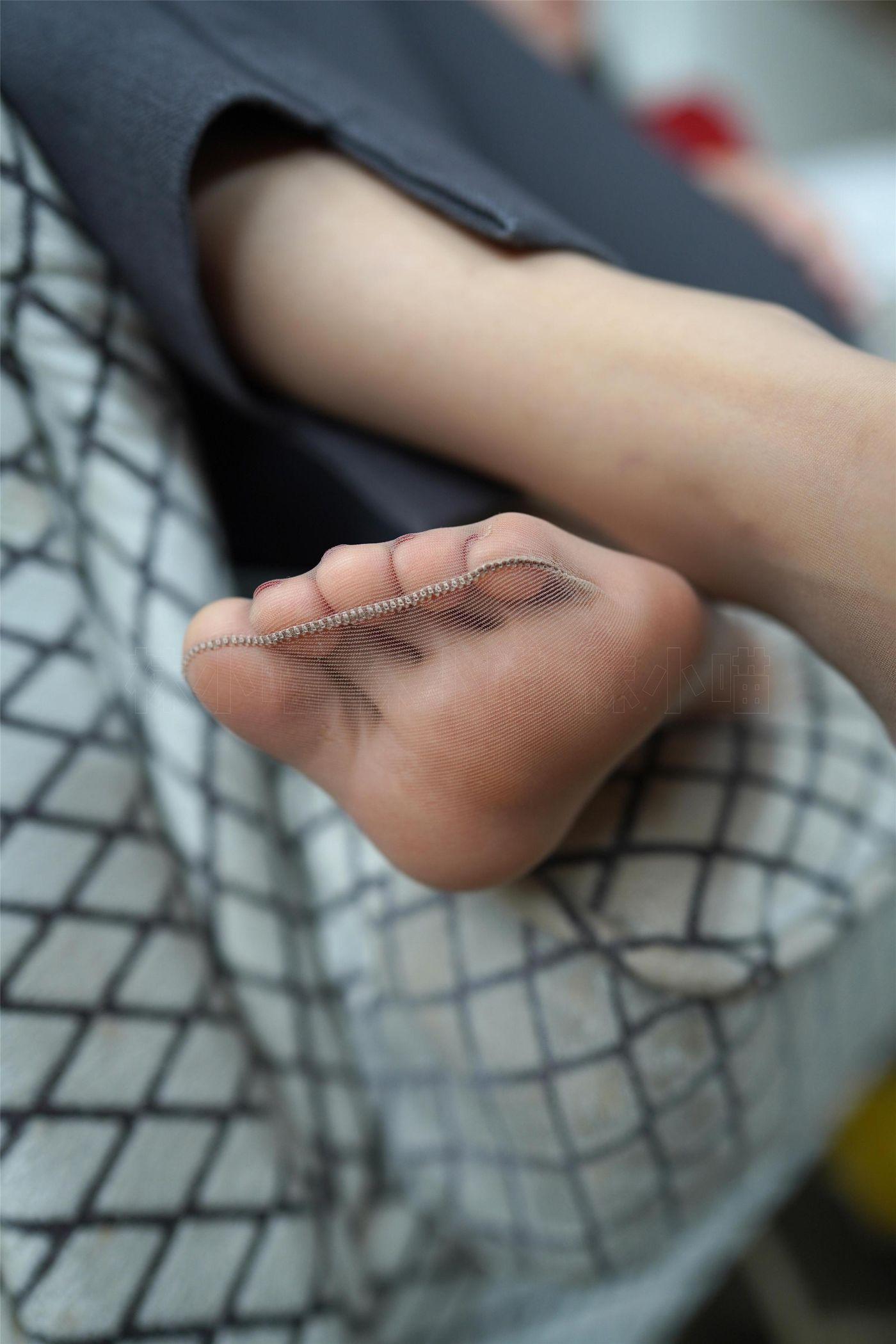 袜小喵 KT218 裤里有丝就叫美 [55P]插图1