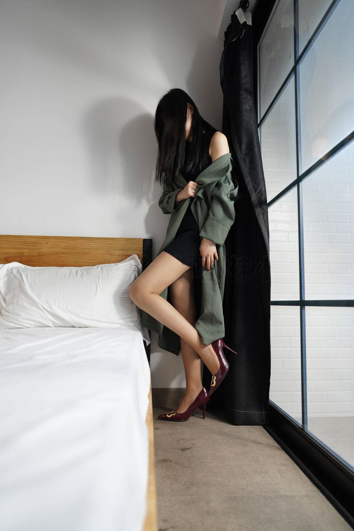 袜小喵 KT253 大衣×紧身裙 [86P]插图6