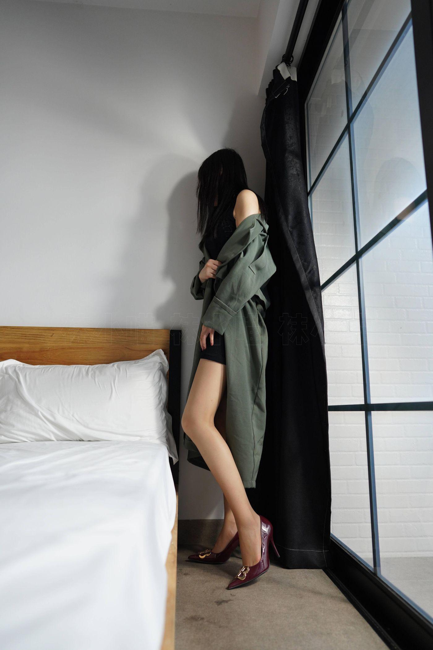 袜小喵 KT253 大衣×紧身裙 [86P]插图