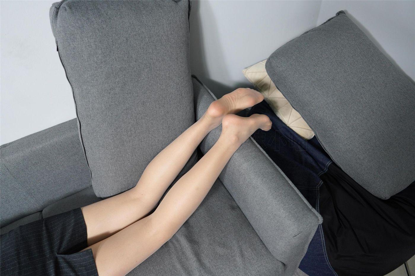袜小喵 KT225 别说话！看腿 [96P]插图8
