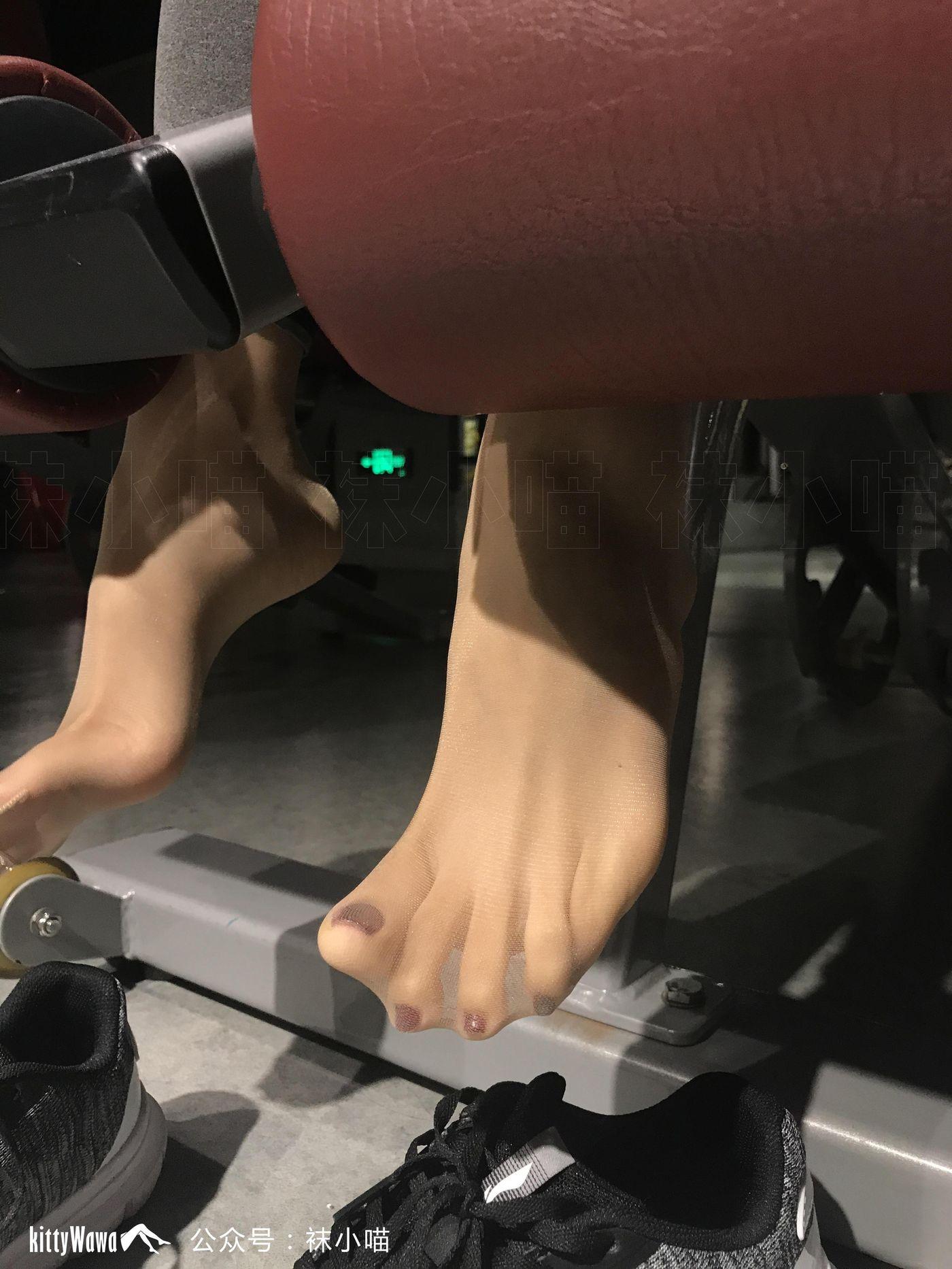 袜小喵 KT071 喵姐姐的健身课 [93P]插图
