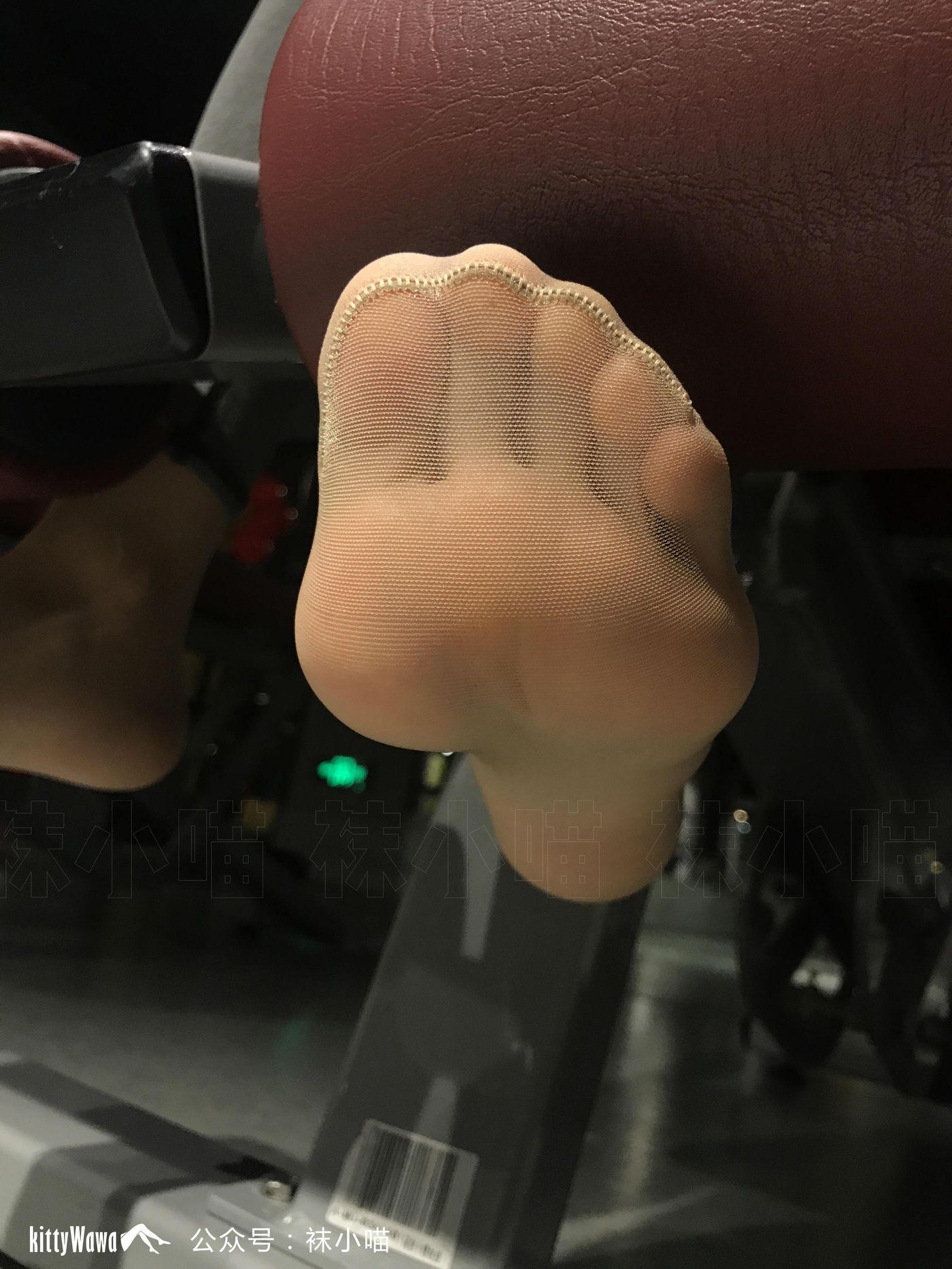 袜小喵 KT071 喵姐姐的健身课 [93P]插图1