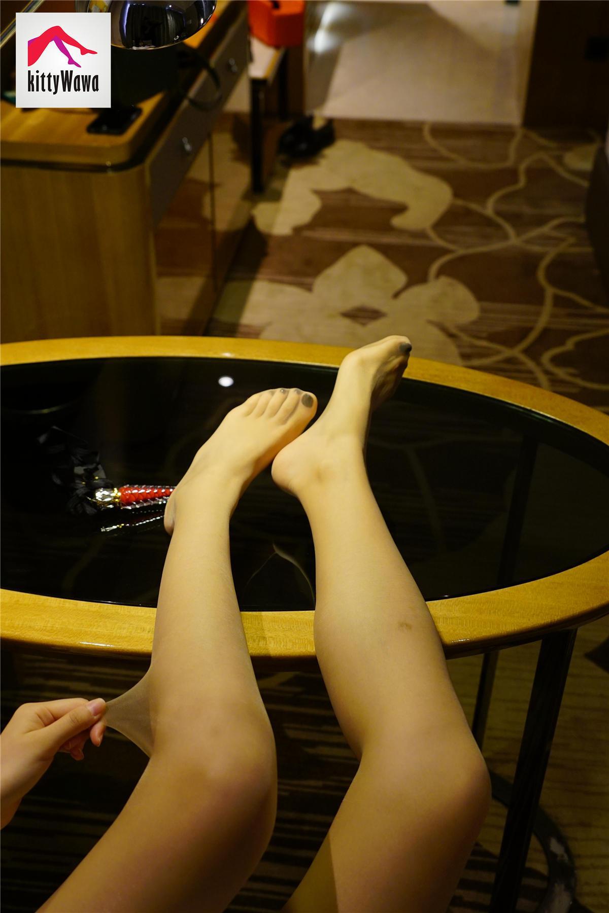 袜小喵 KT013 萝卜丁与浴袍 [99P]插图4