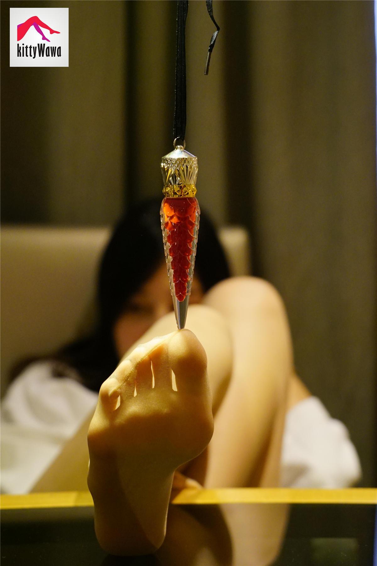 袜小喵 KT013 萝卜丁与浴袍 [99P]插图