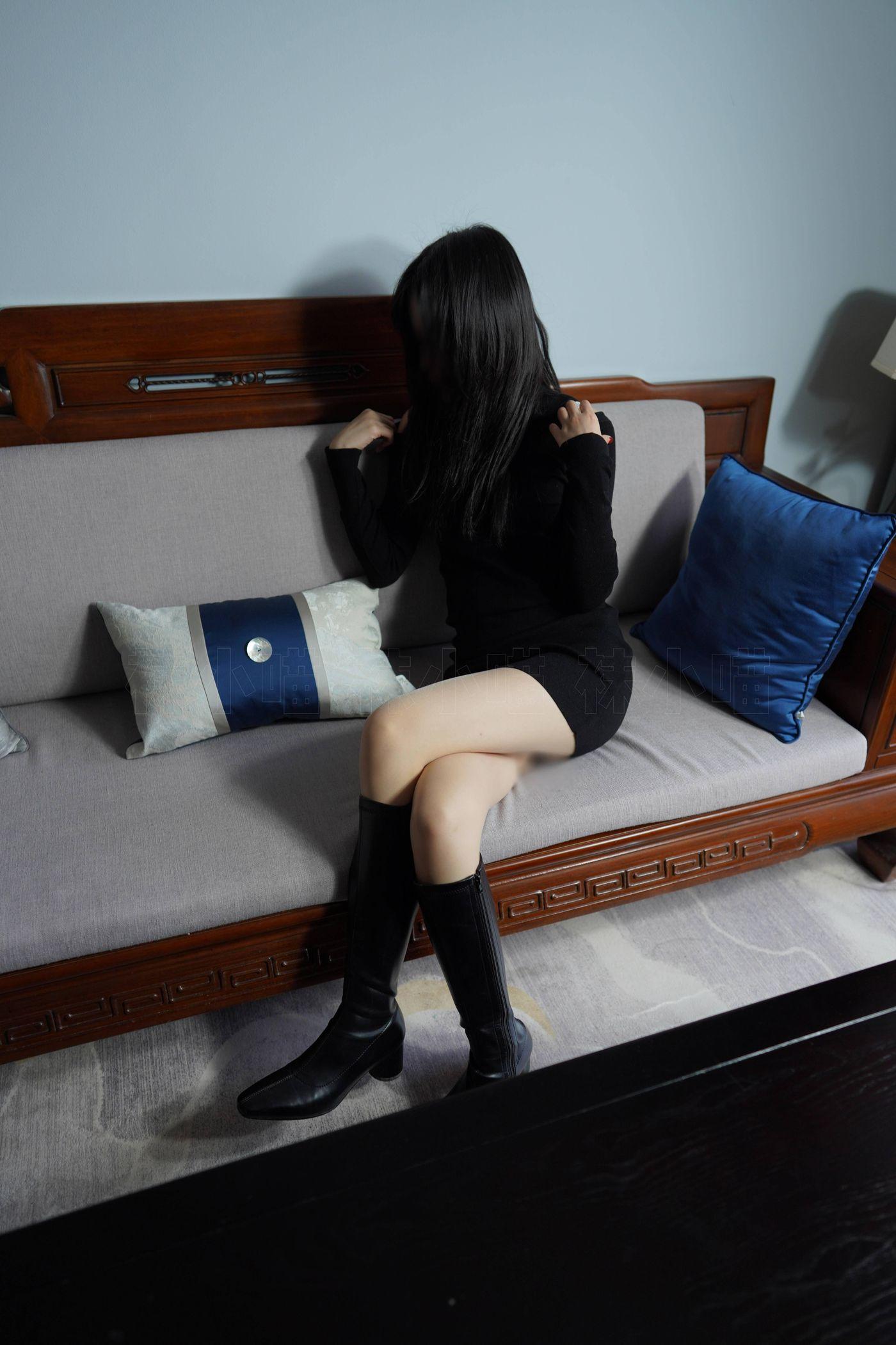 袜小喵 KT264 黑短裙与靴 [99P]插图1