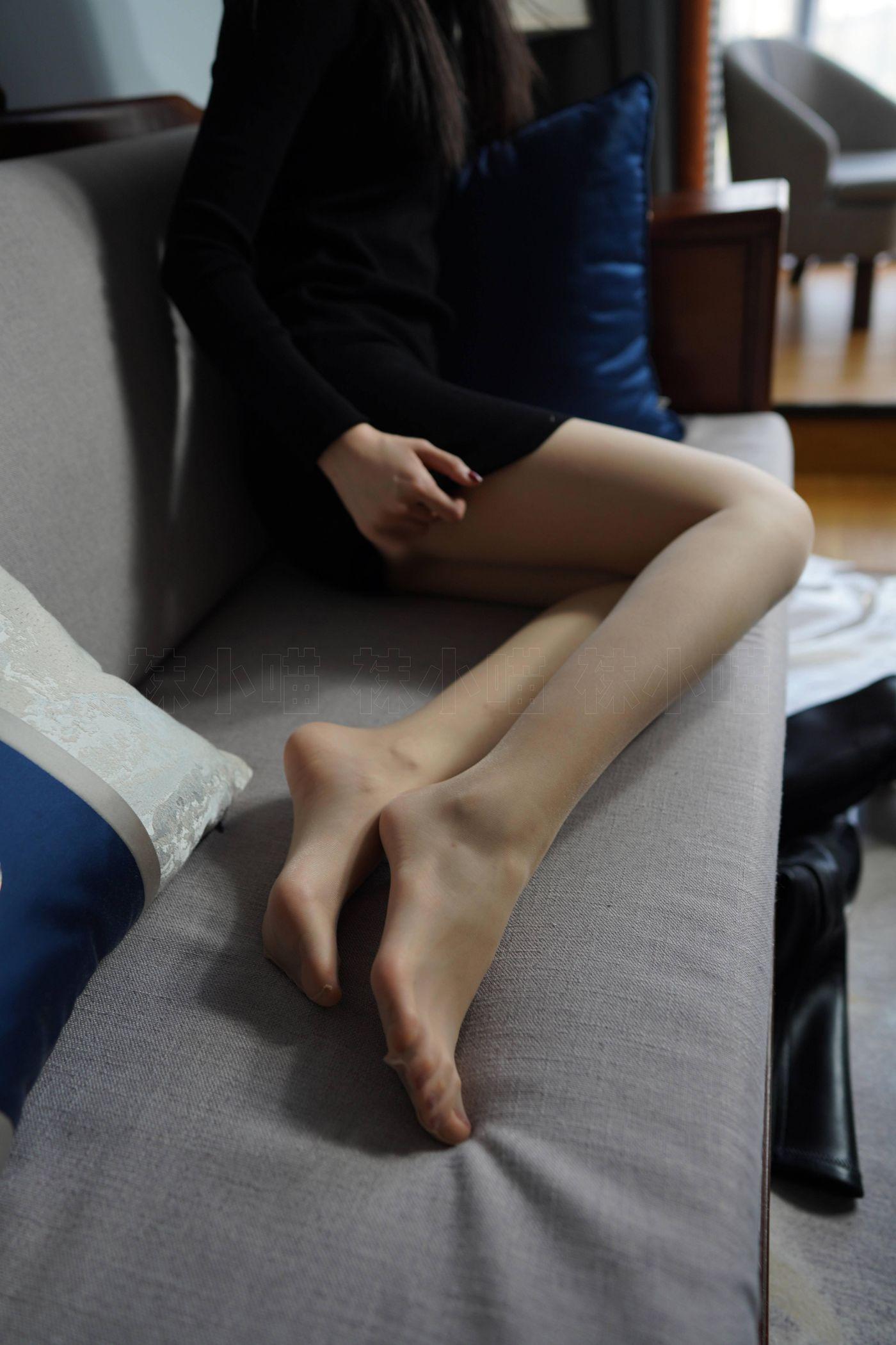 袜小喵 KT264 黑短裙与靴 [99P]插图7