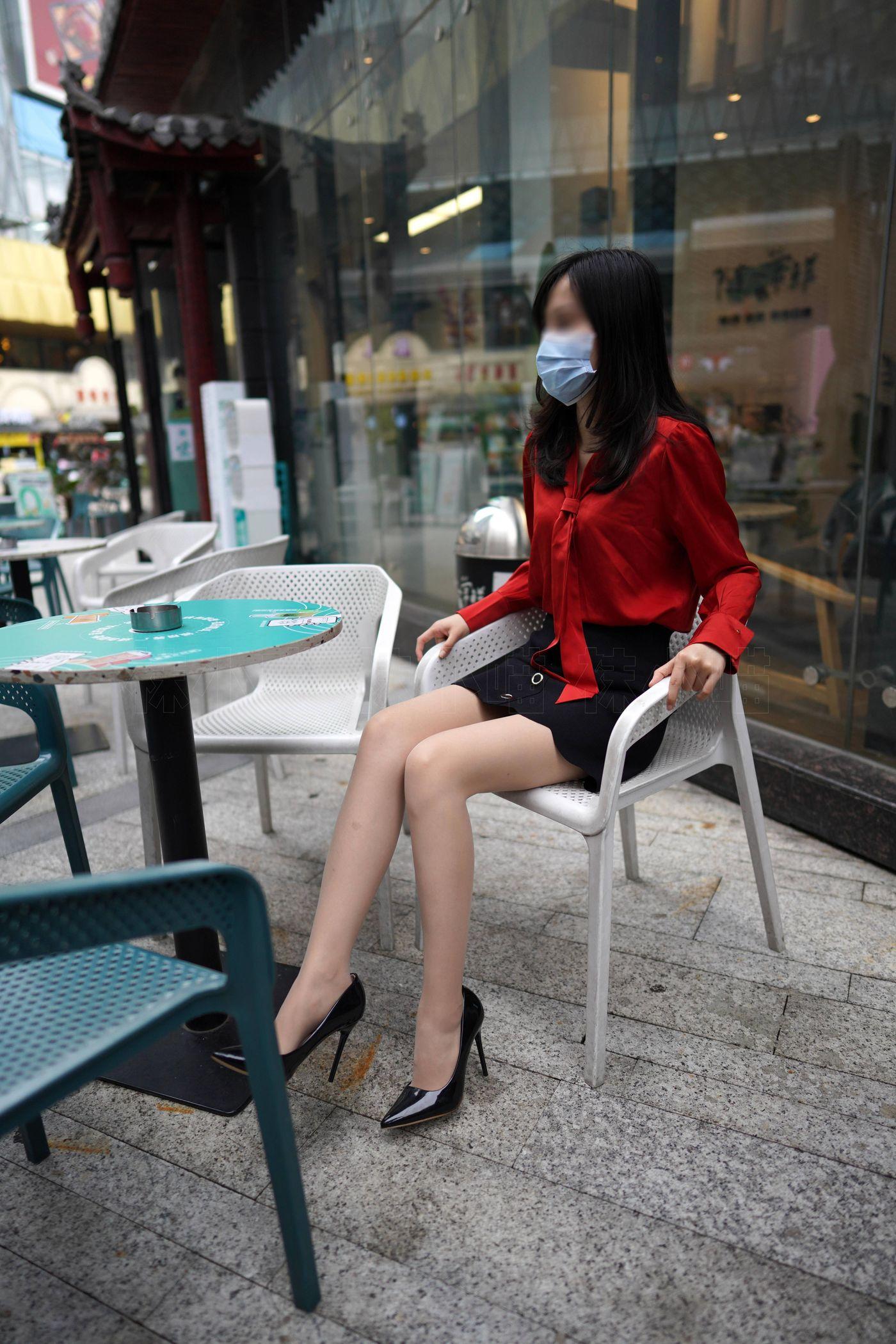 袜小喵 KT242 职场小辣椒 [99P]插图5