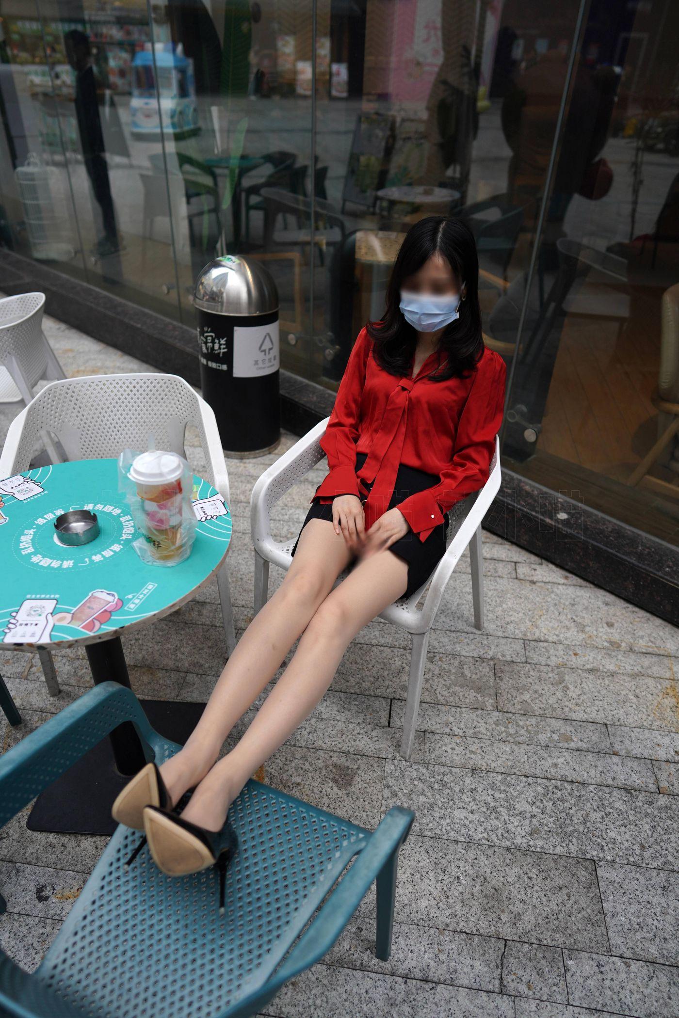 袜小喵 KT242 职场小辣椒 [99P]插图