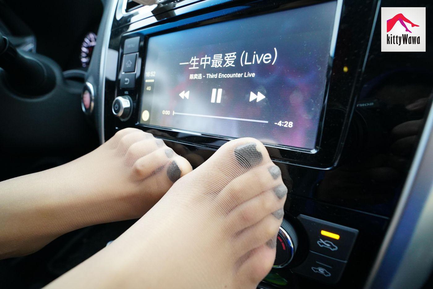 袜小喵 KT019 肉肉与车车 [99P]插图1