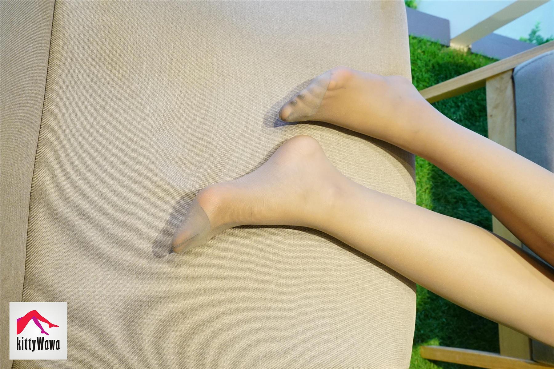袜小喵 KT017 美得不懂怎么取名 [99P]插图3