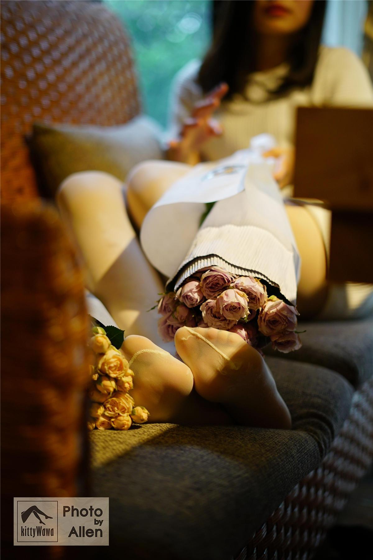 袜小喵 KT025 被花耽误的一期 [99P]插图3
