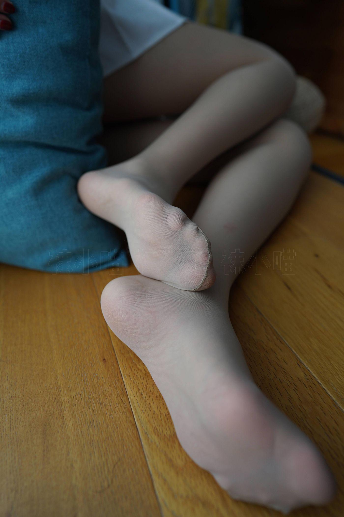 袜小喵 KT269 清新小格子 [99P]插图2