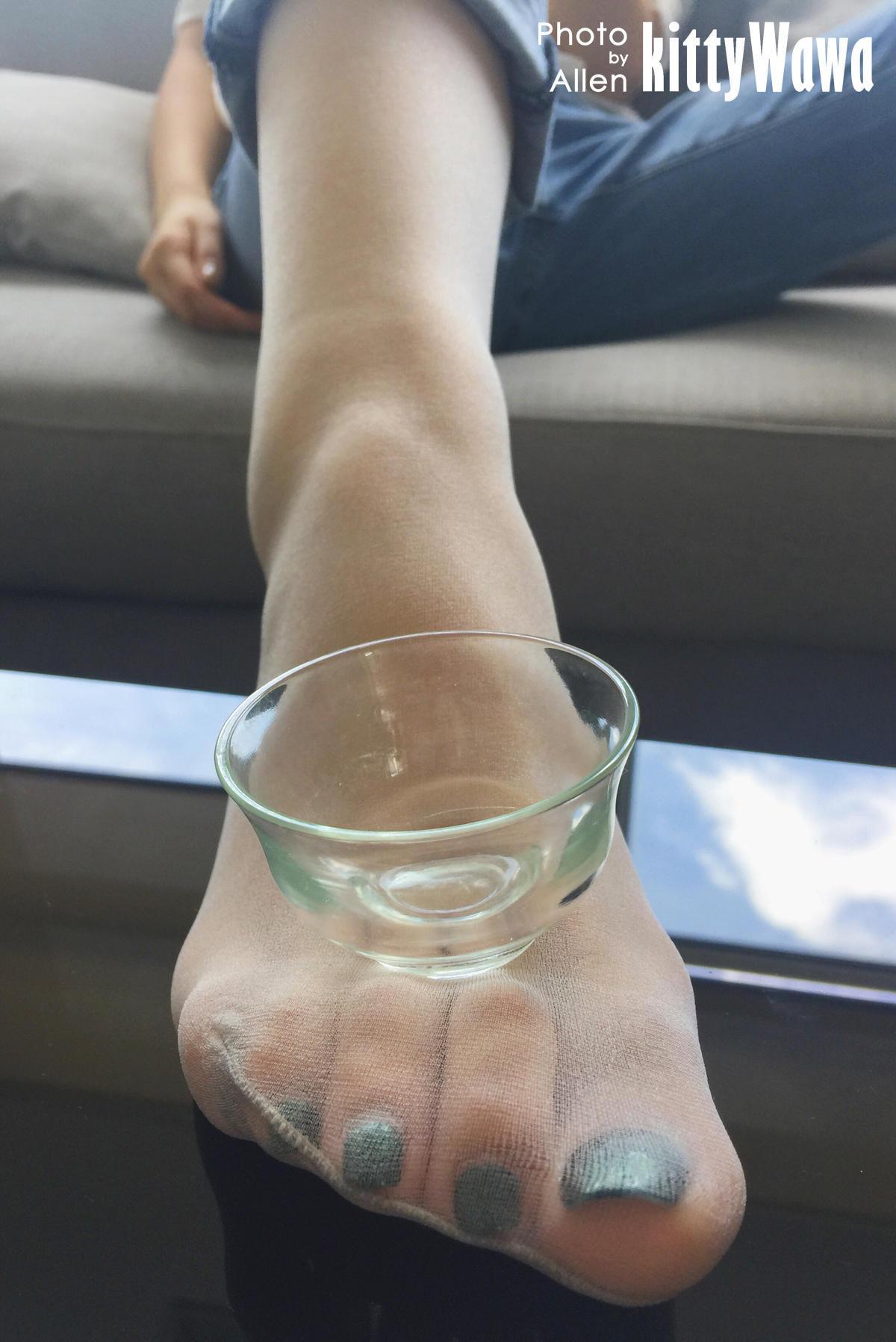 袜小喵 KT001 玩物 茶杯 [56P]插图3