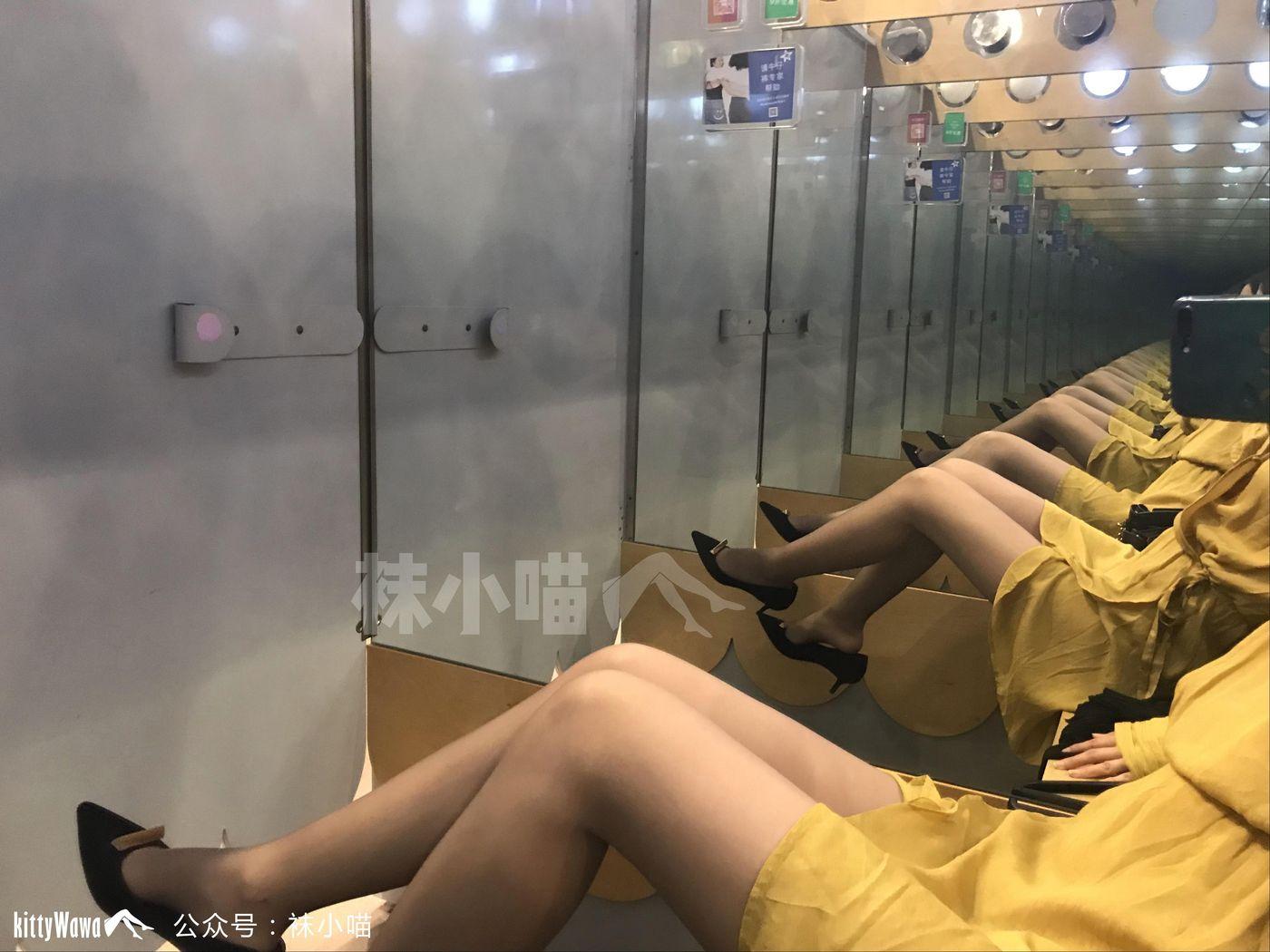 袜小喵 KT059 喵姐姐的试衣间 [89P]插图3