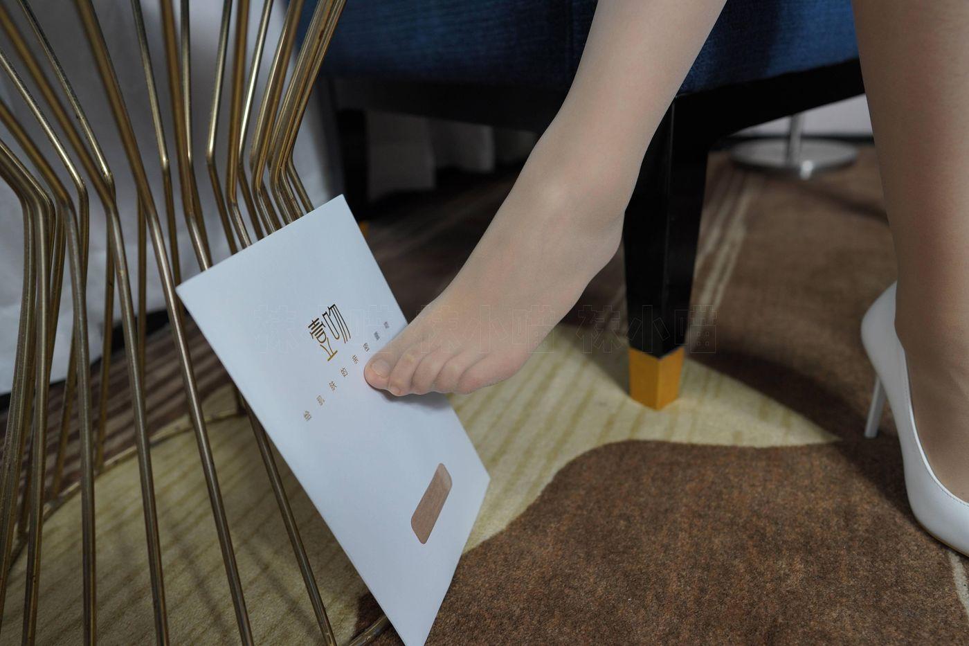 袜小喵 KT252 浅蓝连衣裙 [88P]插图7