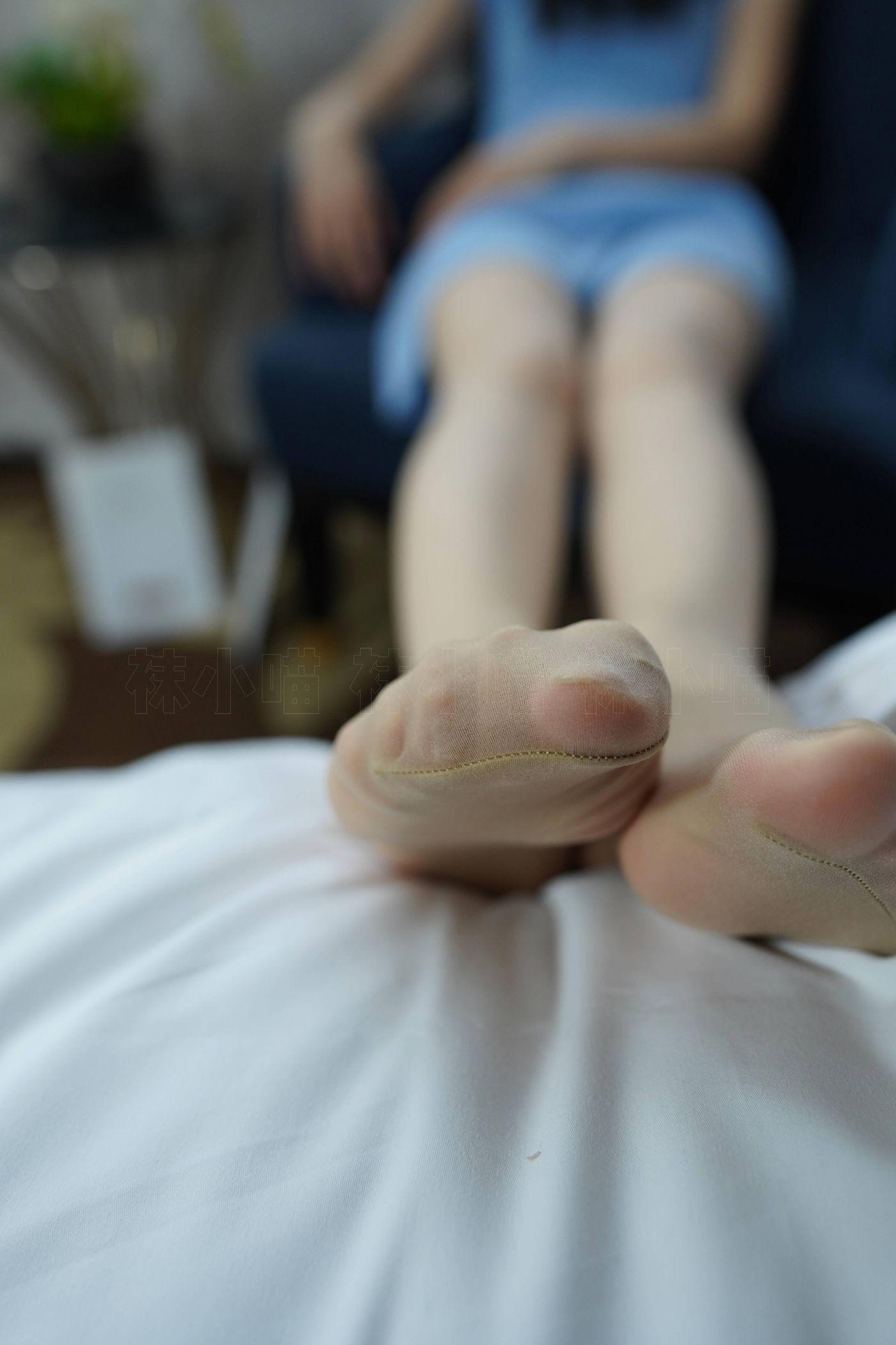 袜小喵 KT252 浅蓝连衣裙 [88P]插图5