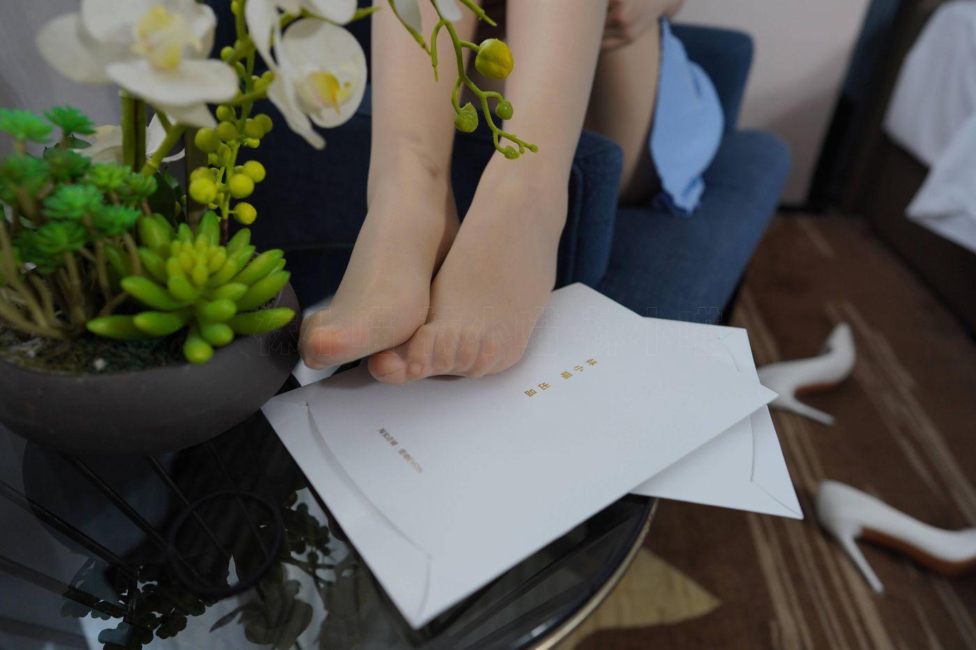 袜小喵 KT252 浅蓝连衣裙 [88P]插图5
