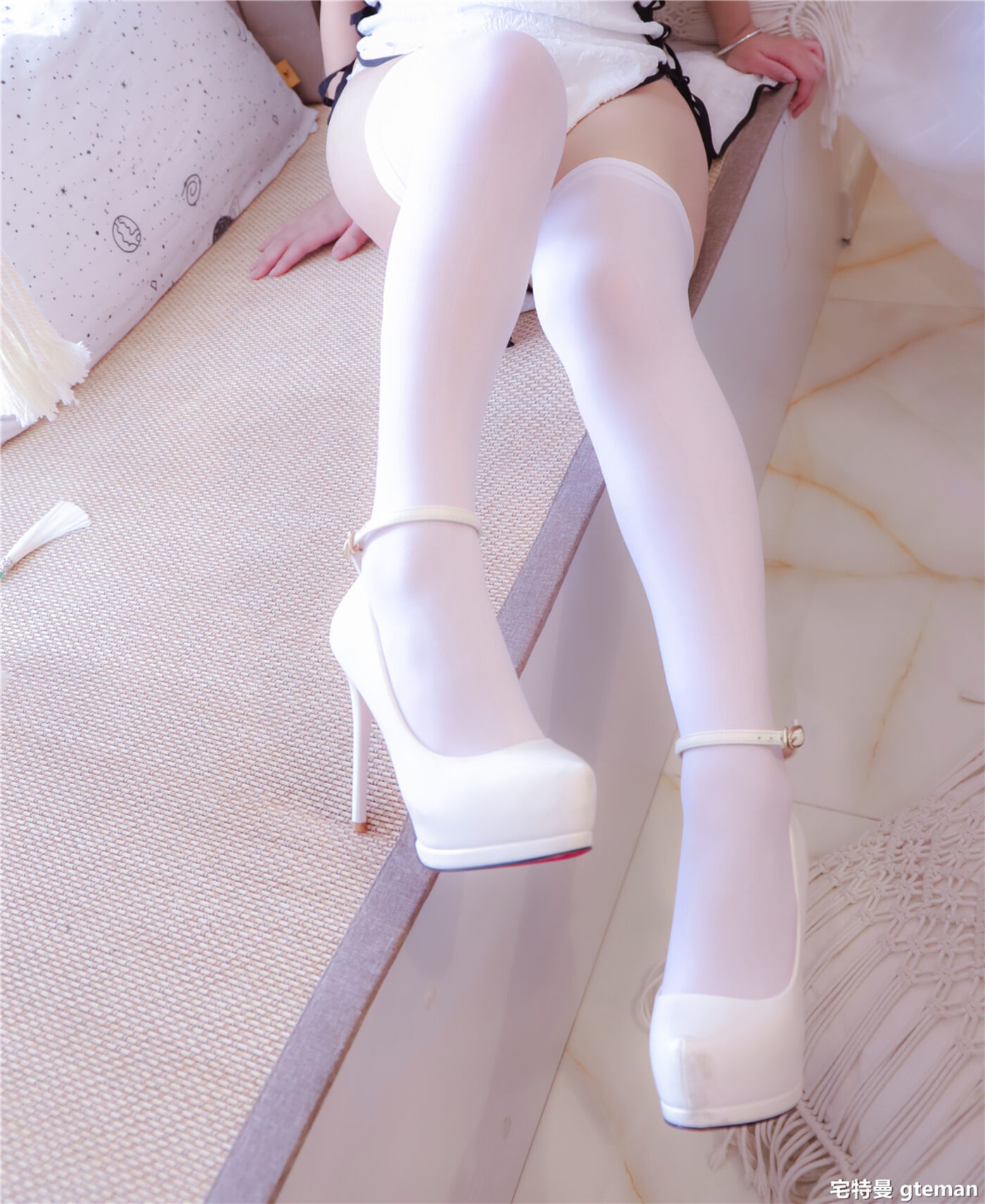 日奈娇 NO.009 白旗袍[52P]插图8