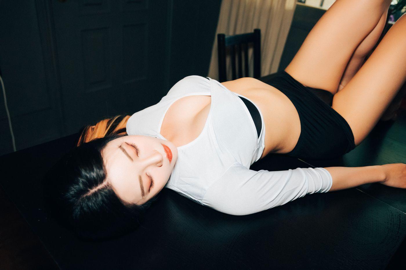 Bomi (보미) LOOZY Roomate [53P]插图9