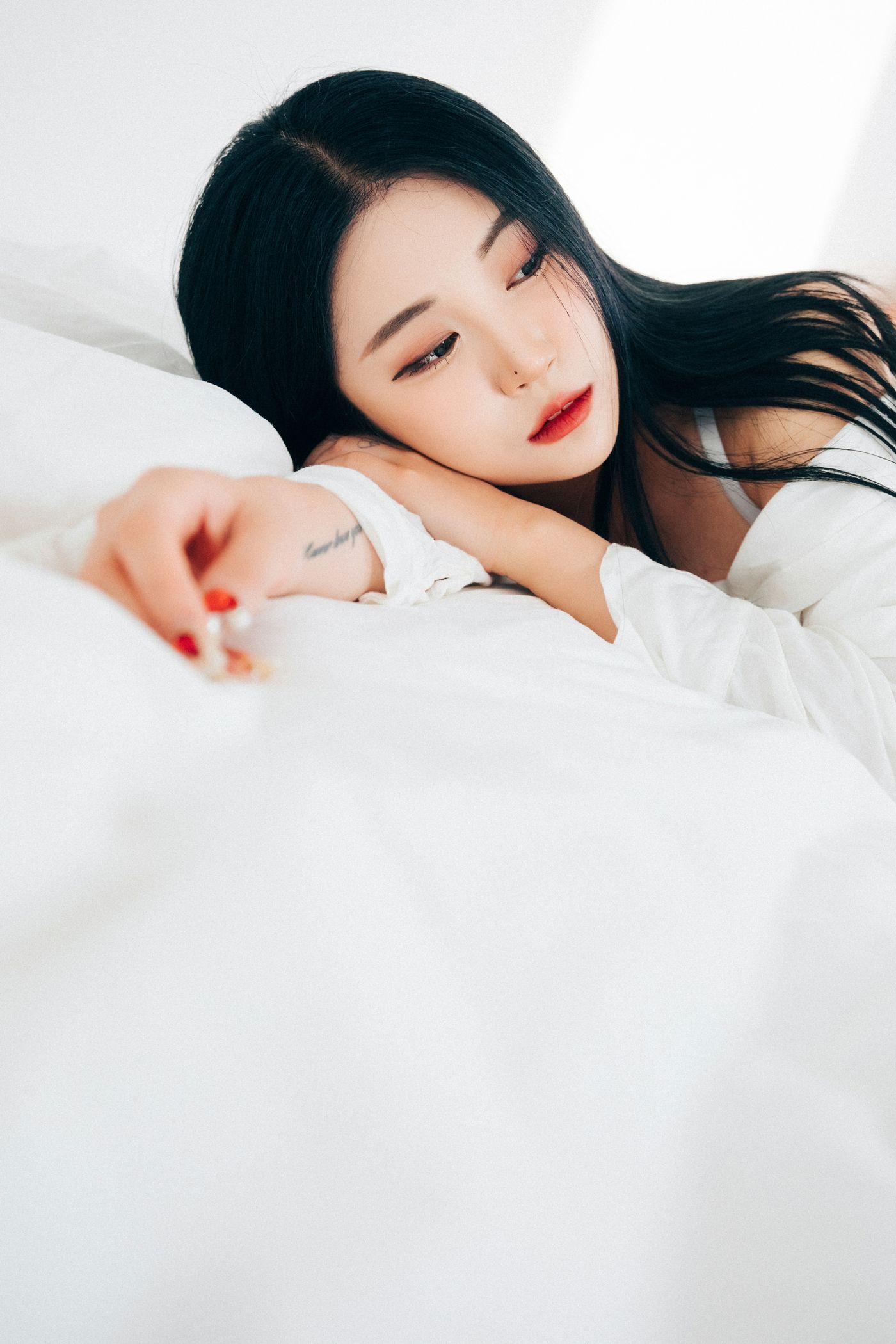 Bomi (보미) LOOZY The Undress [69P]插图1