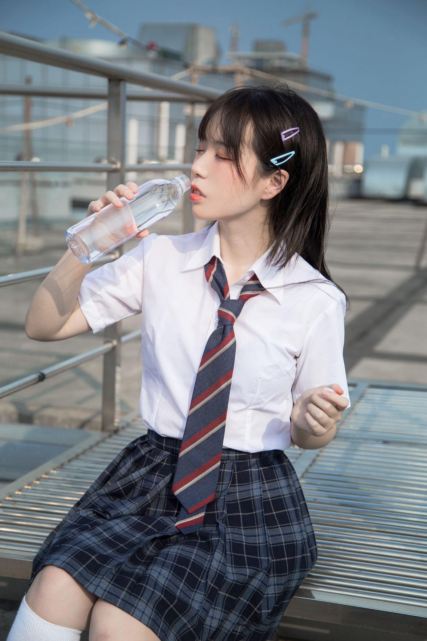 Fushii_海堂 NO.013 饮水 [17P]插图1