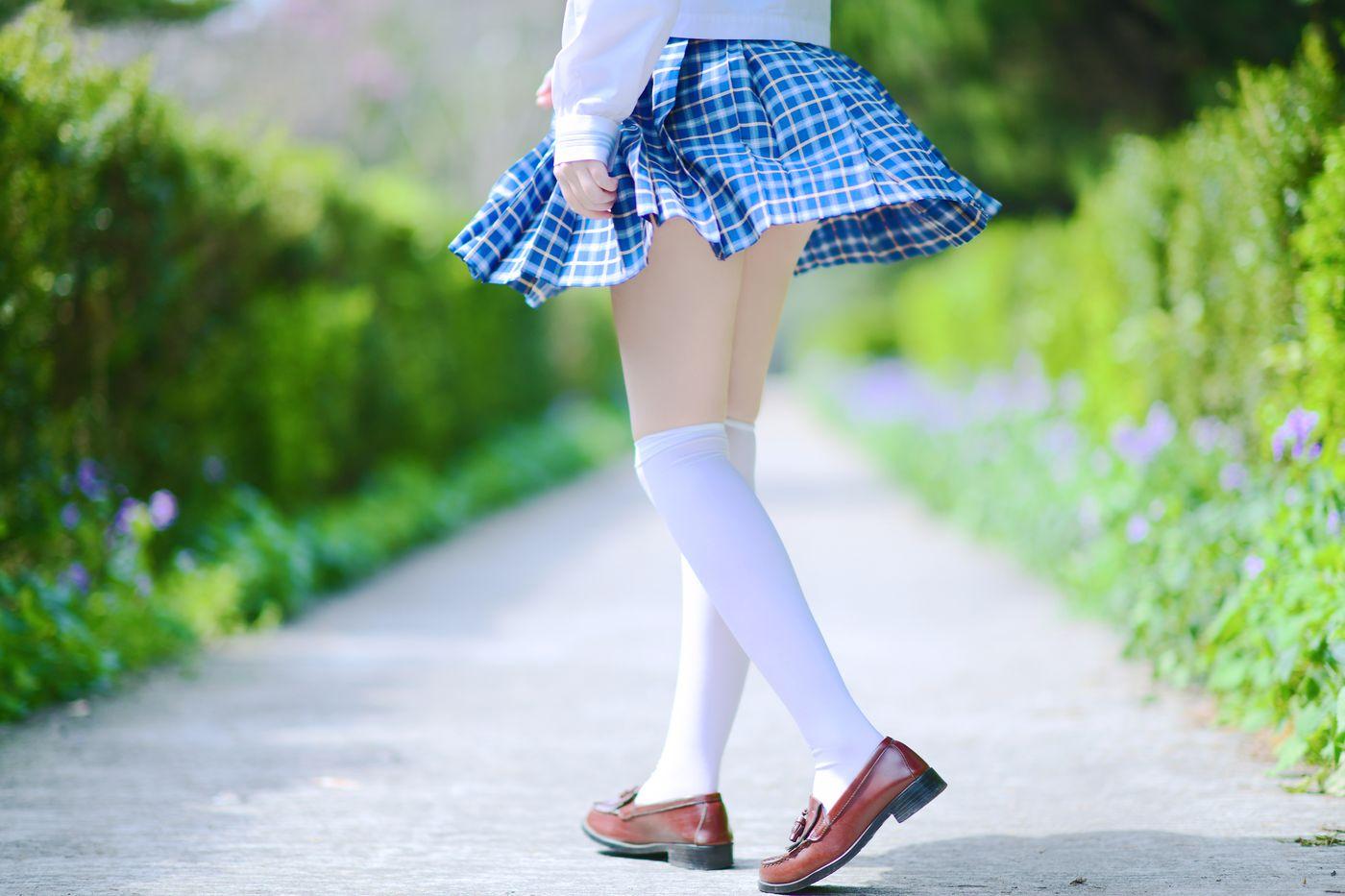Fushii_海堂 NO.012 樱花树下 [41P]插图1