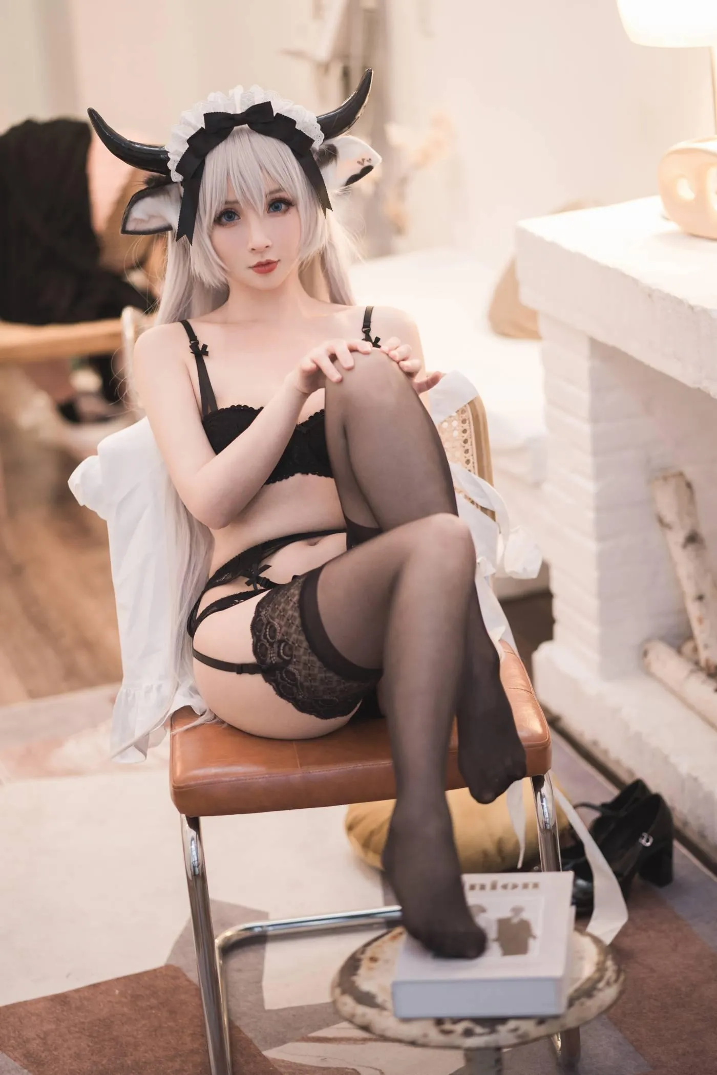 rioko凉凉子 NO.063 贴心的牛奶女仆[45P]插图3