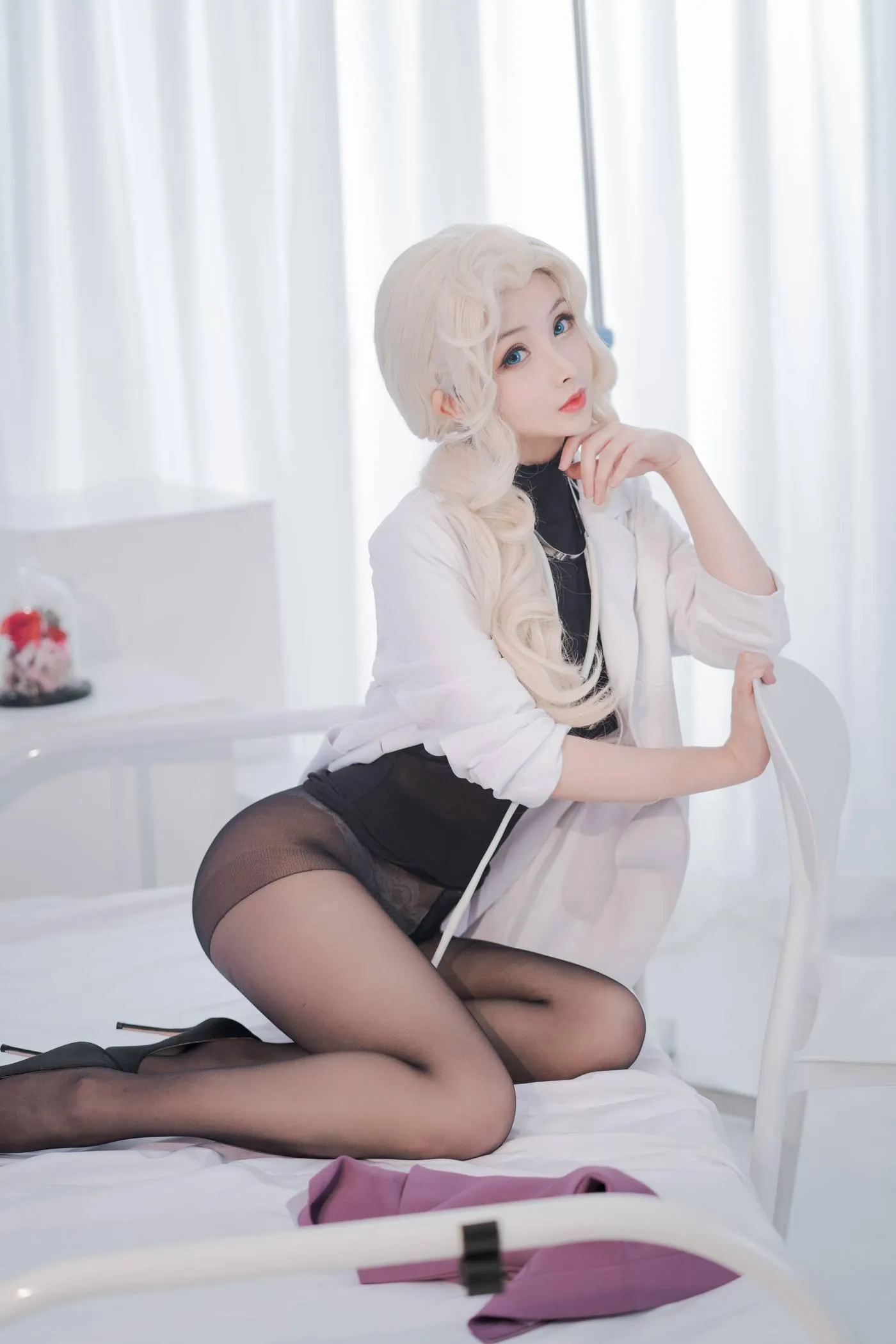 rioko凉凉子 NO.057 透视装的校医大姐姐 [43P]插图3