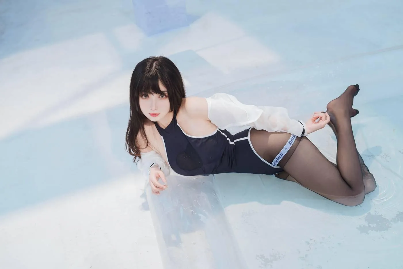 rioko凉凉子 NO.071 天台竞泳[30P]插图7