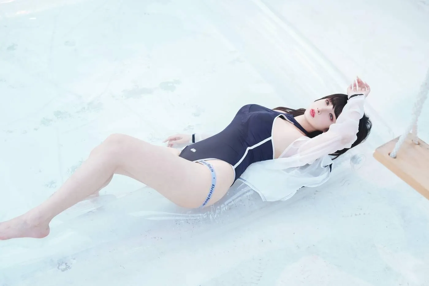 rioko凉凉子 NO.071 天台竞泳[30P]插图7