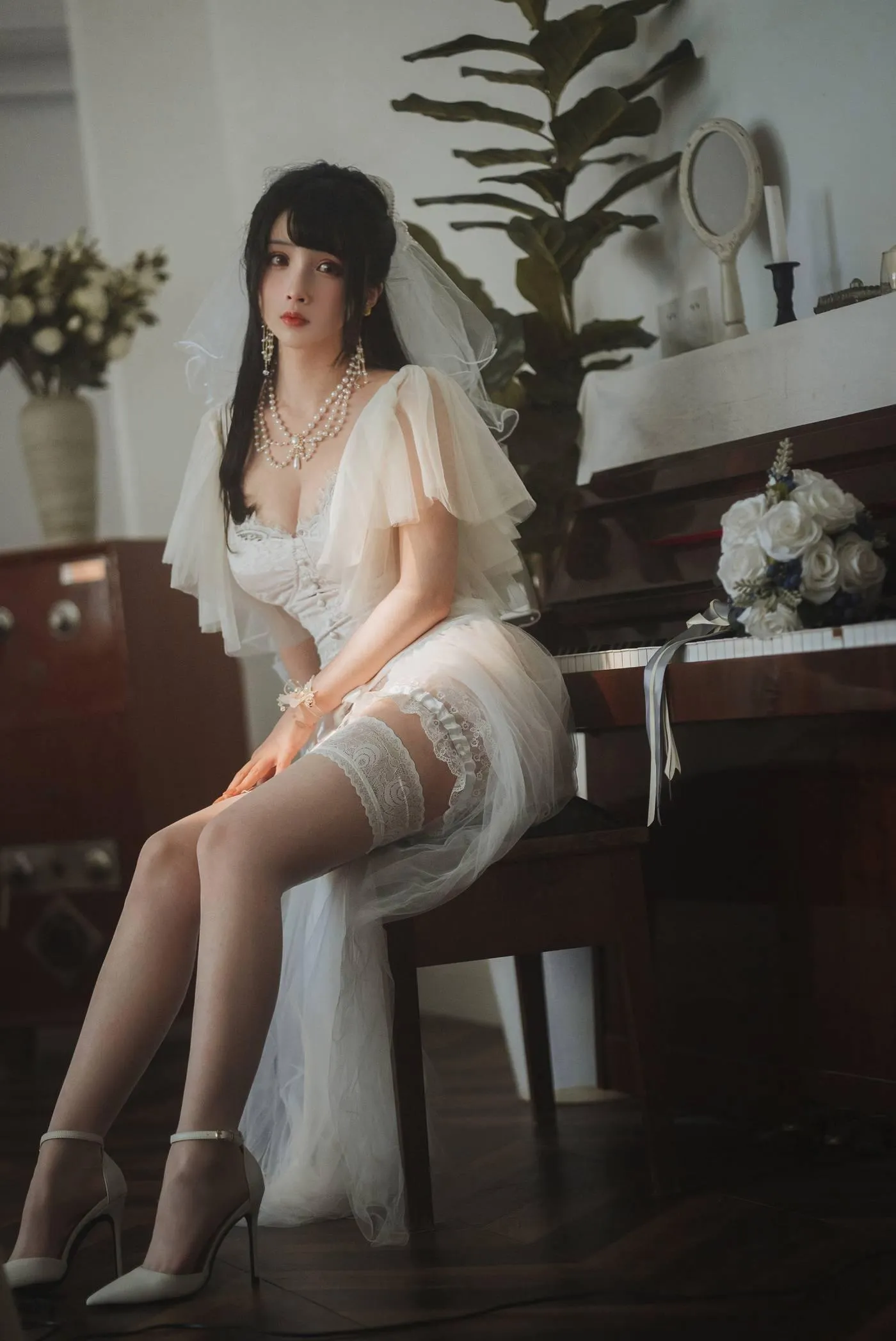 rioko凉凉子 NO.072 透明婚纱[30P]插图5