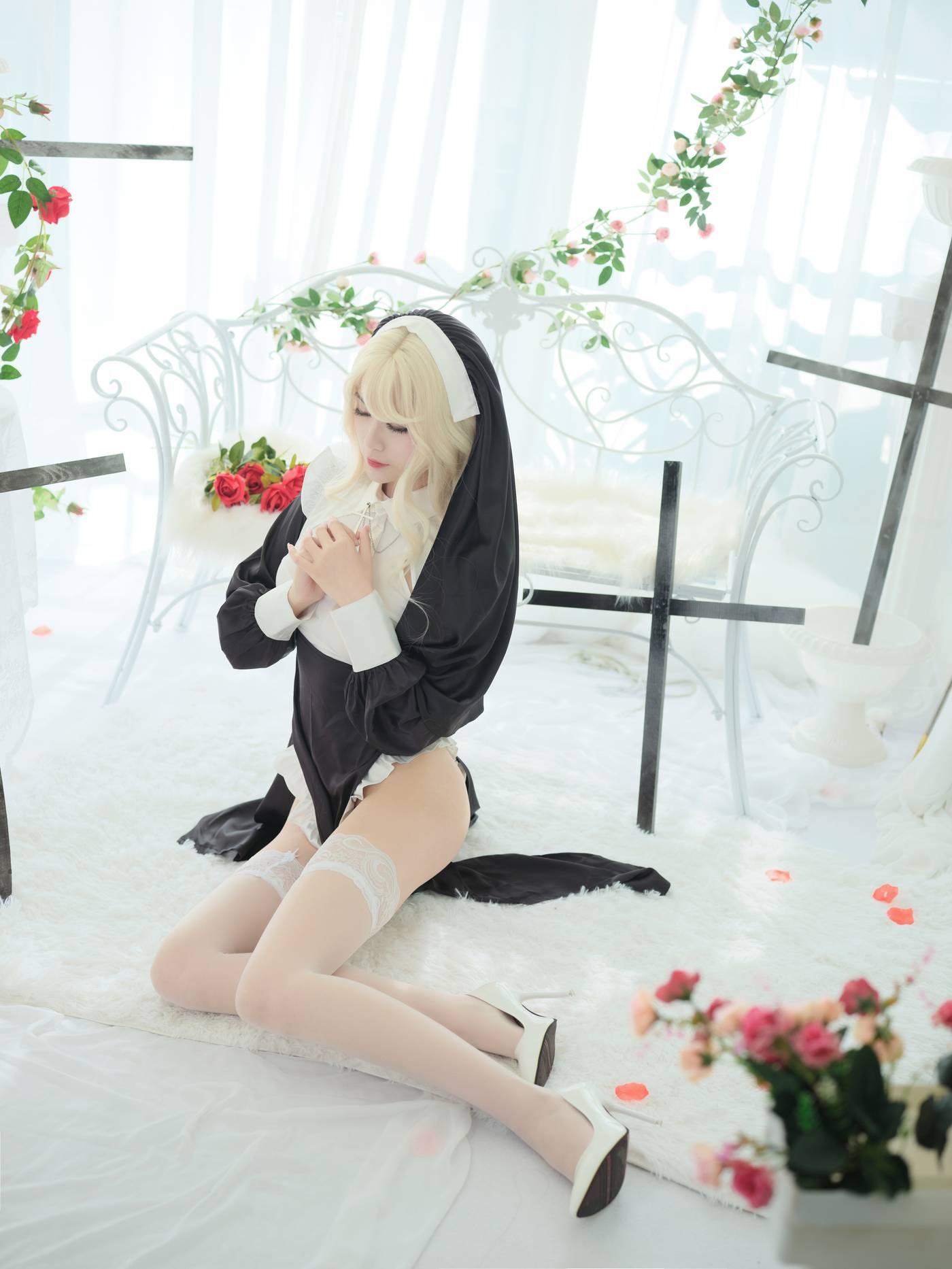 一米八的大梨子 – NO.15 修女 [36P]插图5