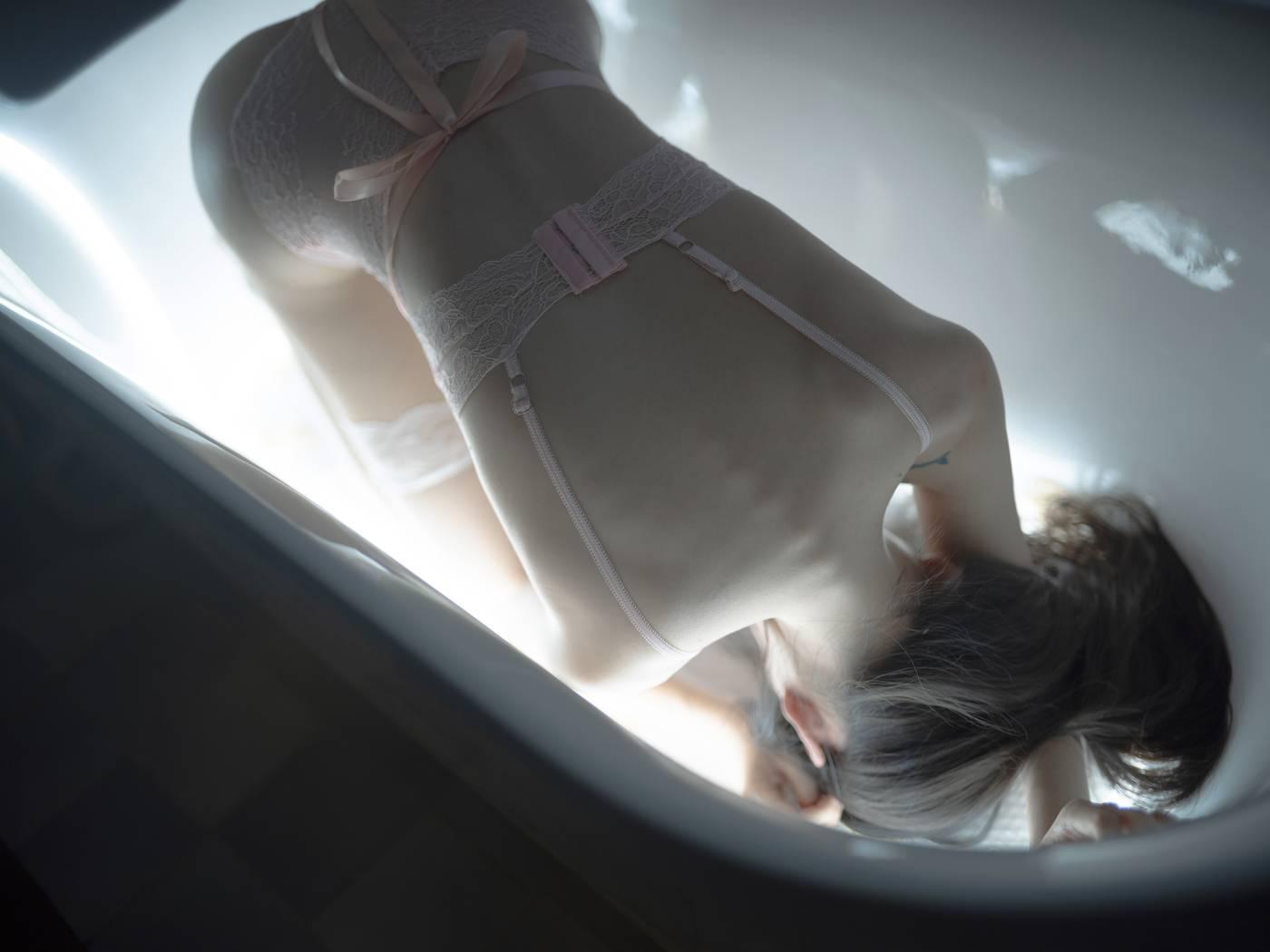 一米八的大梨子 – NO.16 思念如苦海 [40P]插图2