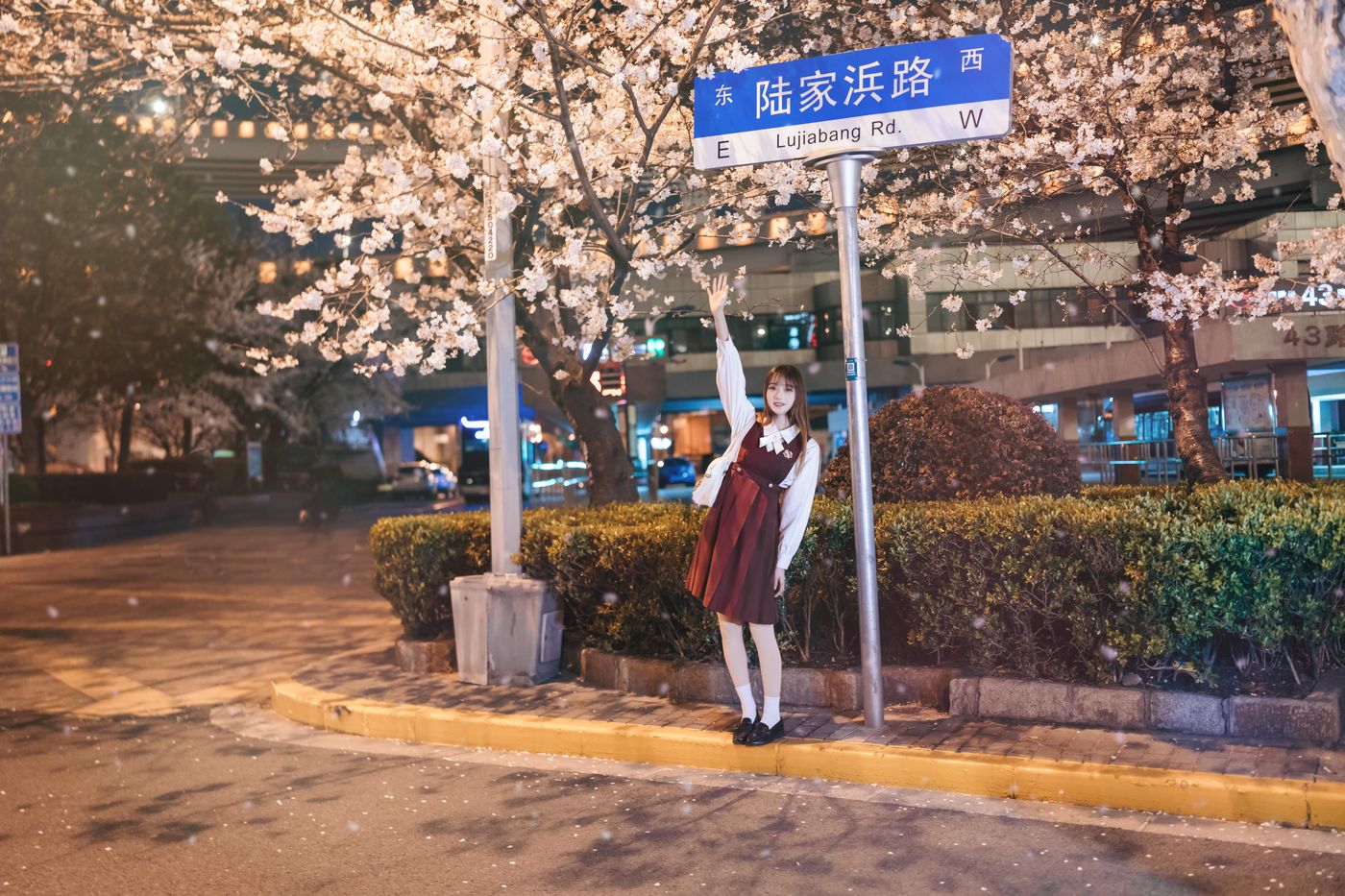 兔子Zzz不吃胡萝卜 NO.023 邂逅樱花雨 [21P]插图8