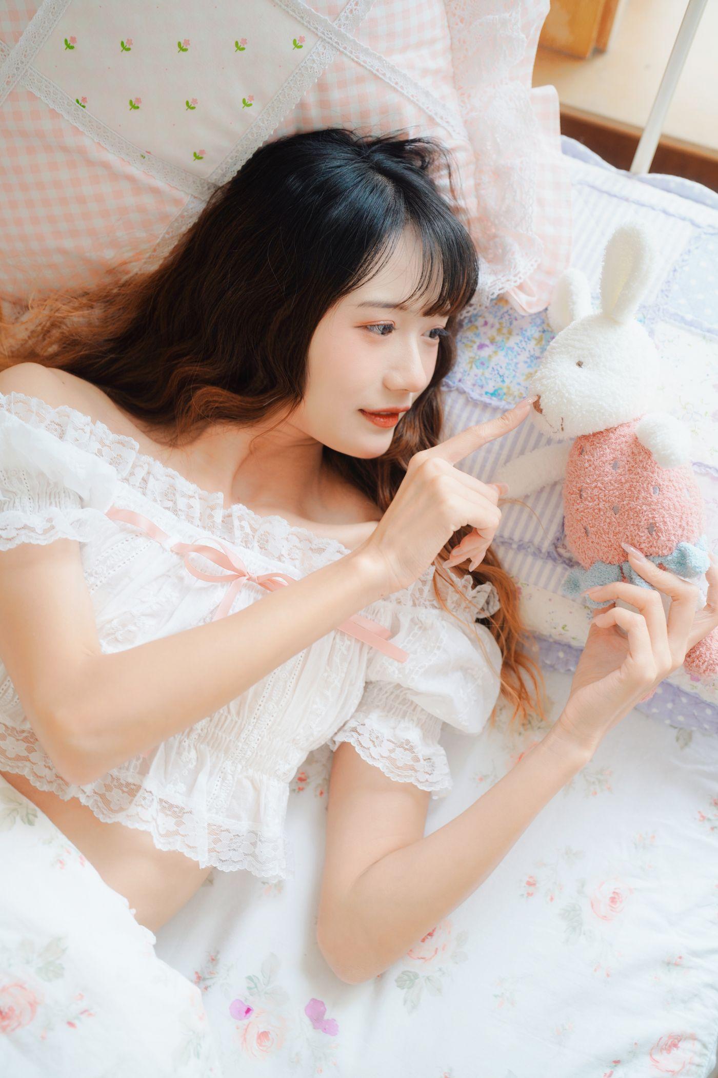 兔子Zzz不吃胡萝卜 NO.022 居家少女 [32P]插图6