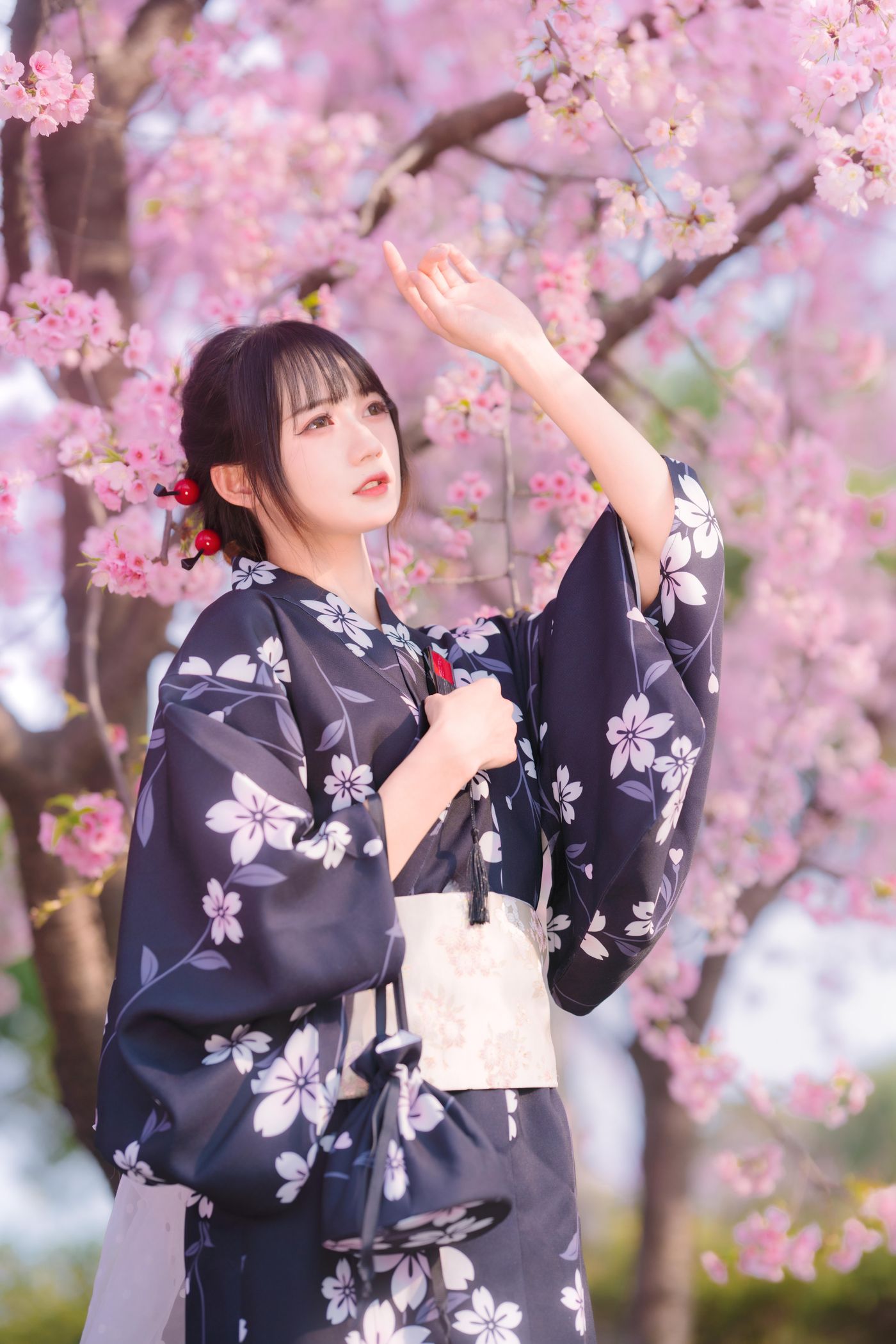 兔子Zzz不吃胡萝卜 NO.021 樱花烂漫时 [25P]插图9