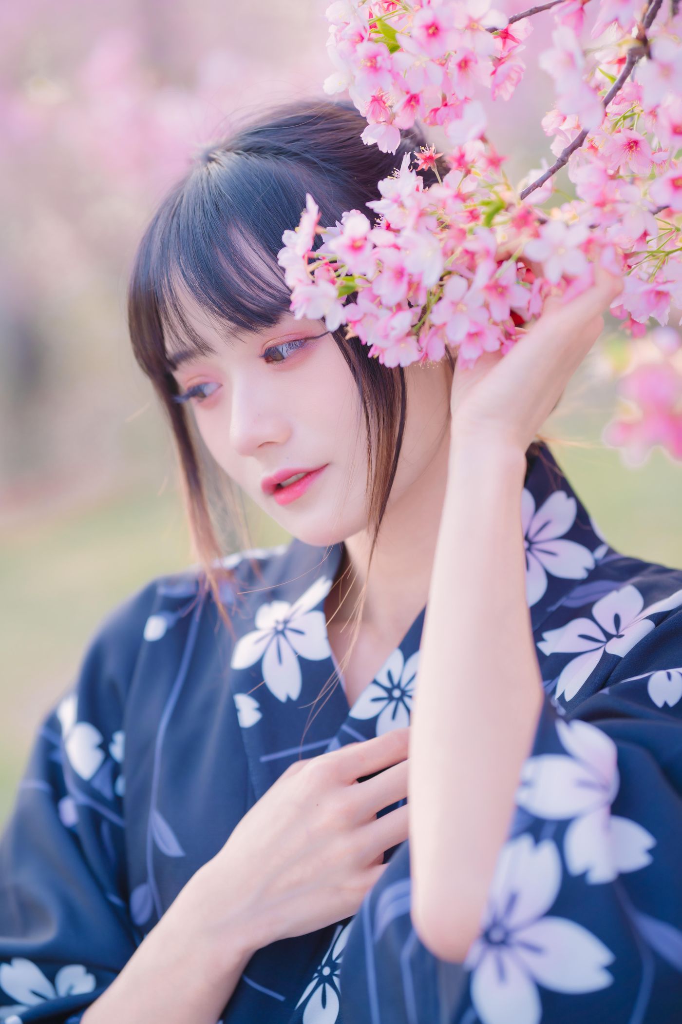 兔子Zzz不吃胡萝卜 NO.021 樱花烂漫时 [25P]插图9