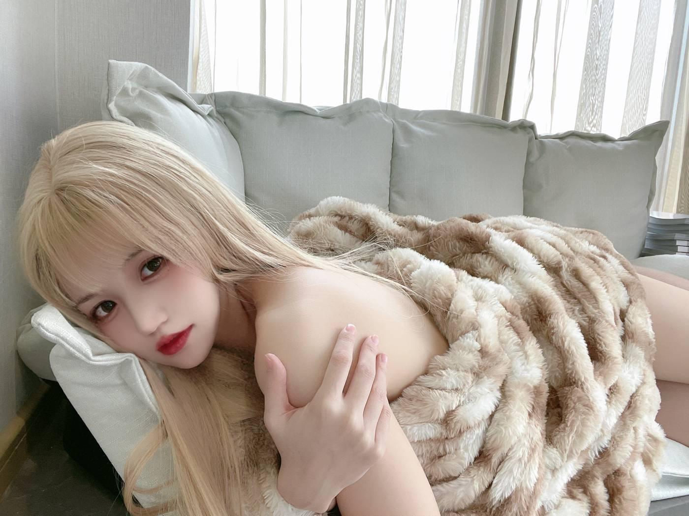 小仓千代w – NO.29 猫毛毯 [26P]插图4