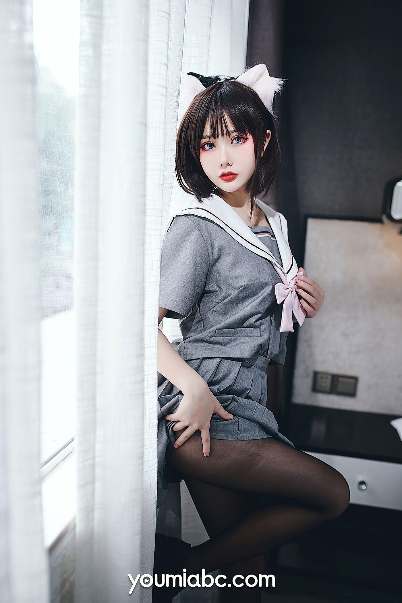您的蛋蛋 NO.014 [YouMi尤蜜] 2020.11.10 制服猫娘[44P]插图2