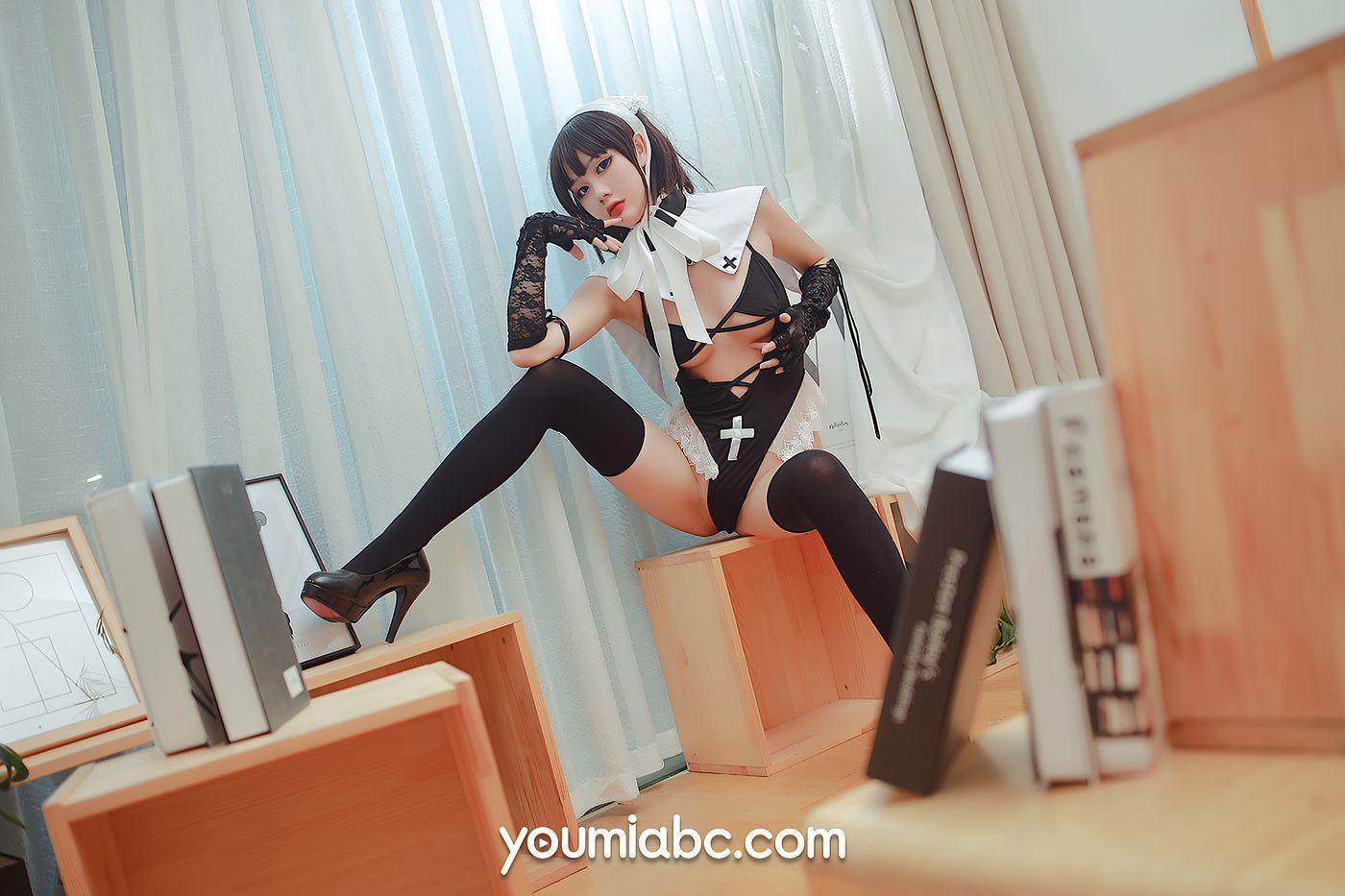 您的蛋蛋 NO.016 [YouMi尤蜜] 2020.12.13 美味修女[30P]插图1