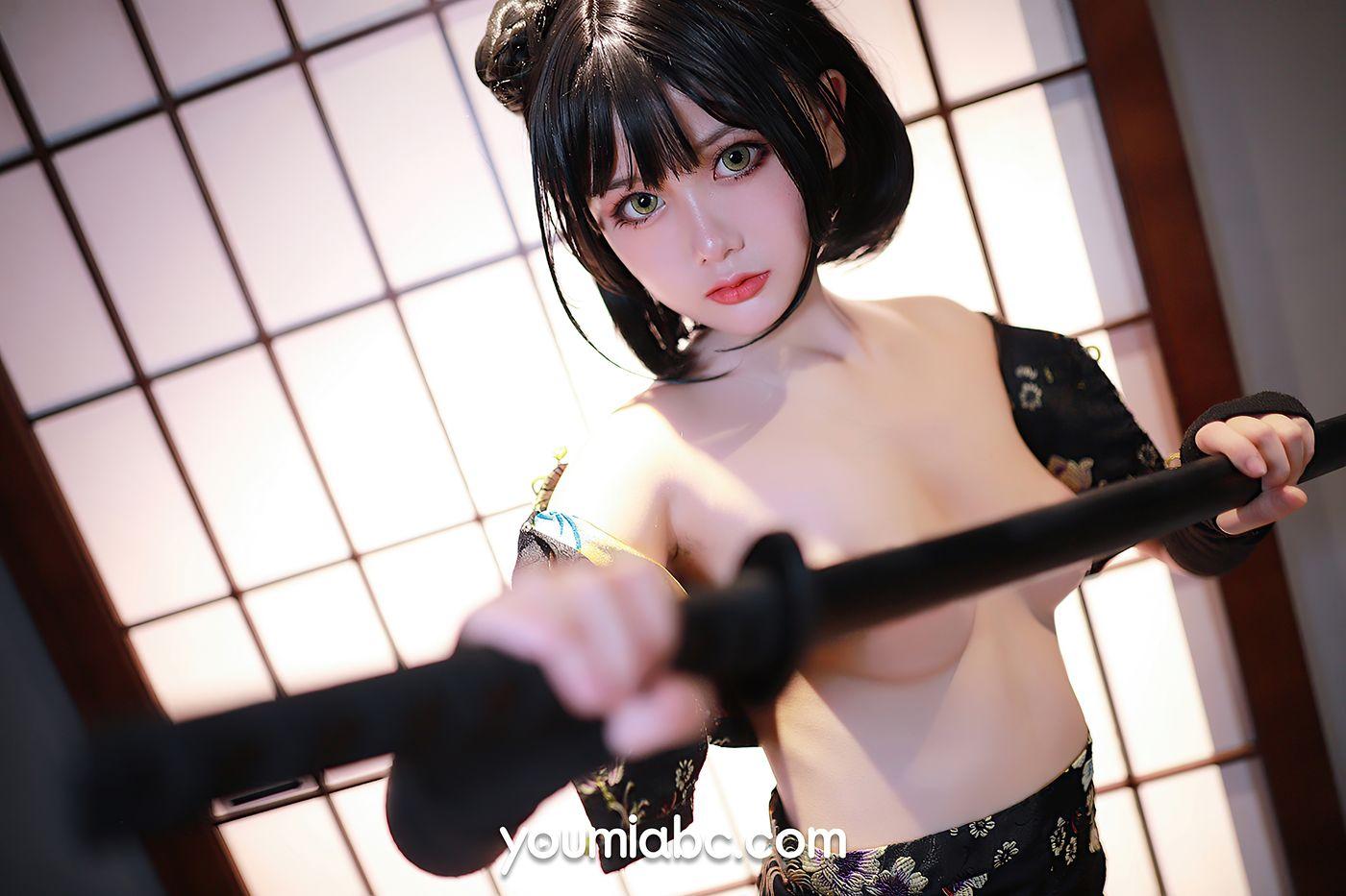您的蛋蛋 NO.015 [YouMi尤蜜] 2020.12.12 旗袍武士娘[33P]插图7